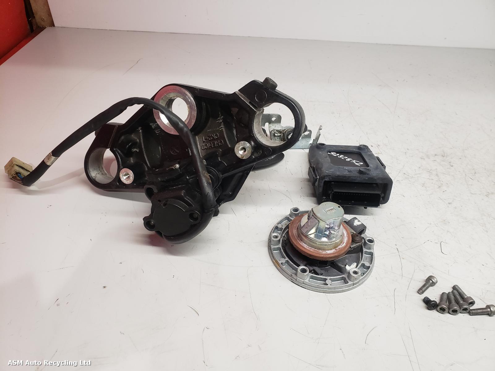 View Auto part Comp.Lock Set + Keys Kawasaki Br 125 2019