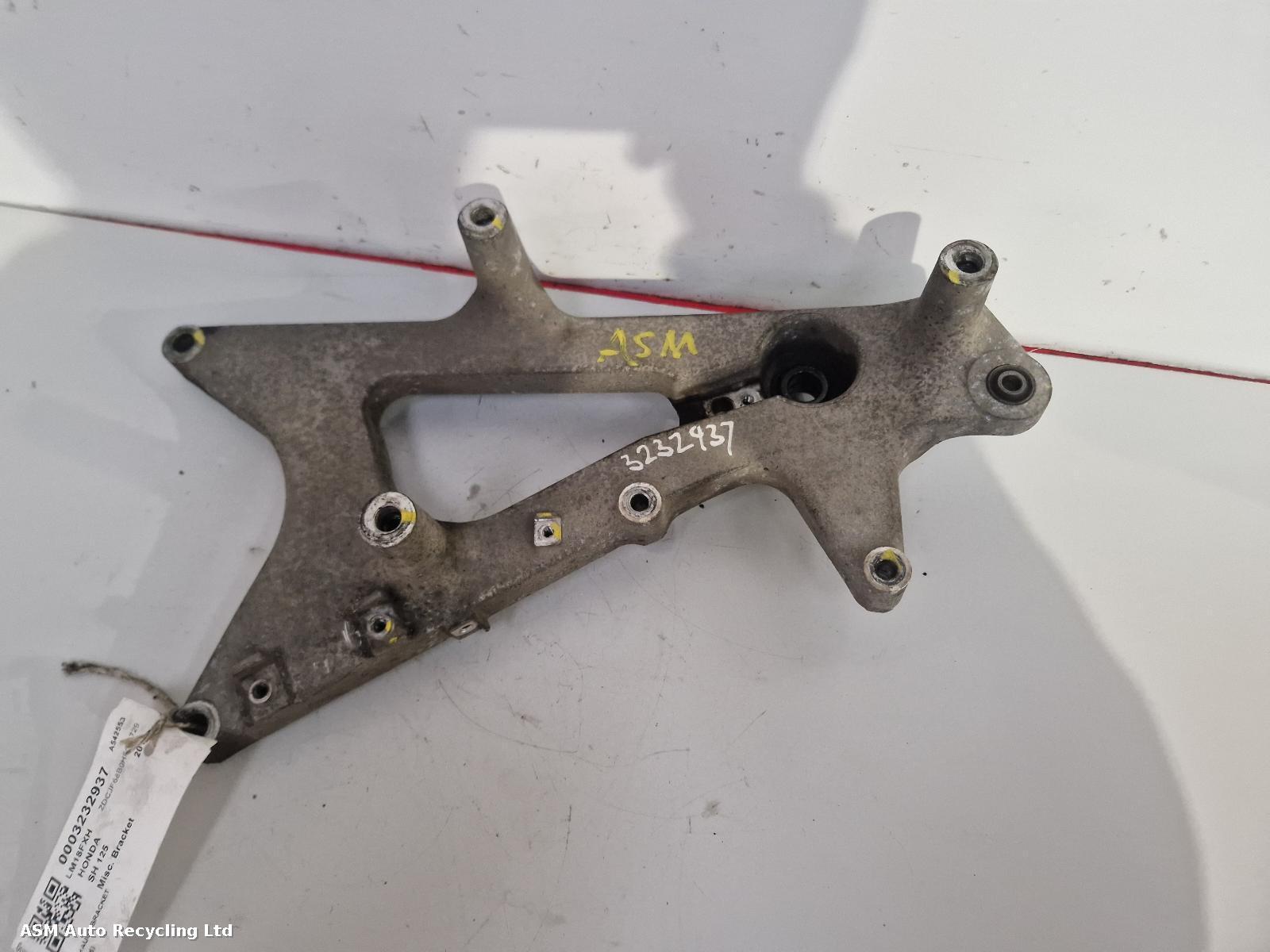 View Auto part Misc Bracket Honda Sh 125 2018