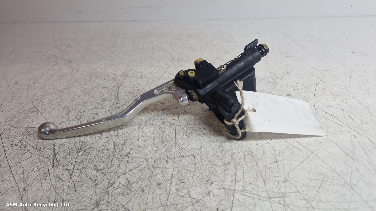 View Auto part Master Cylinder Moto Guzzi V7 Stone 2023