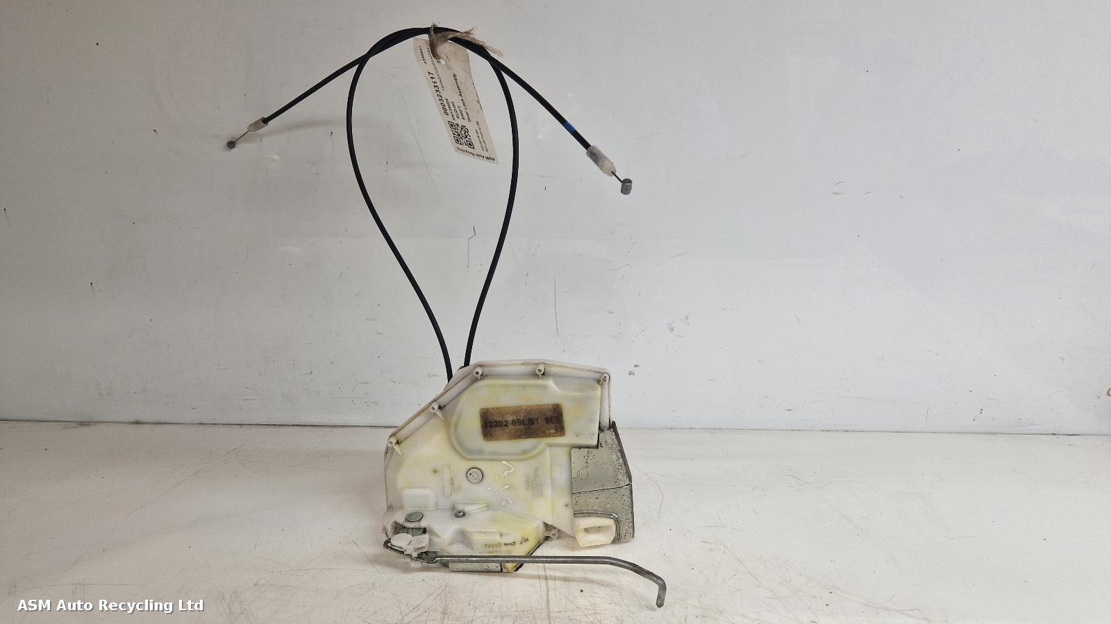 View Auto part Door Lock Assembly Suzuki Swift 2013