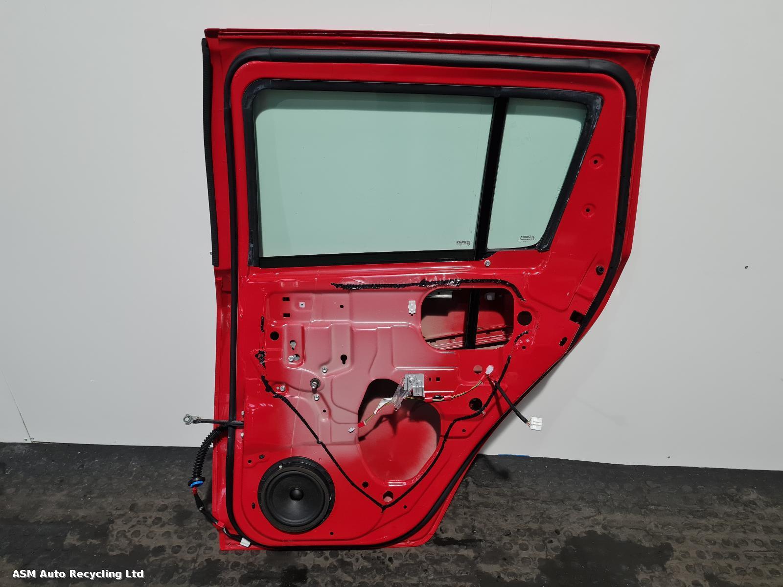 View Auto part R Rear Door Suzuki Swift 2010