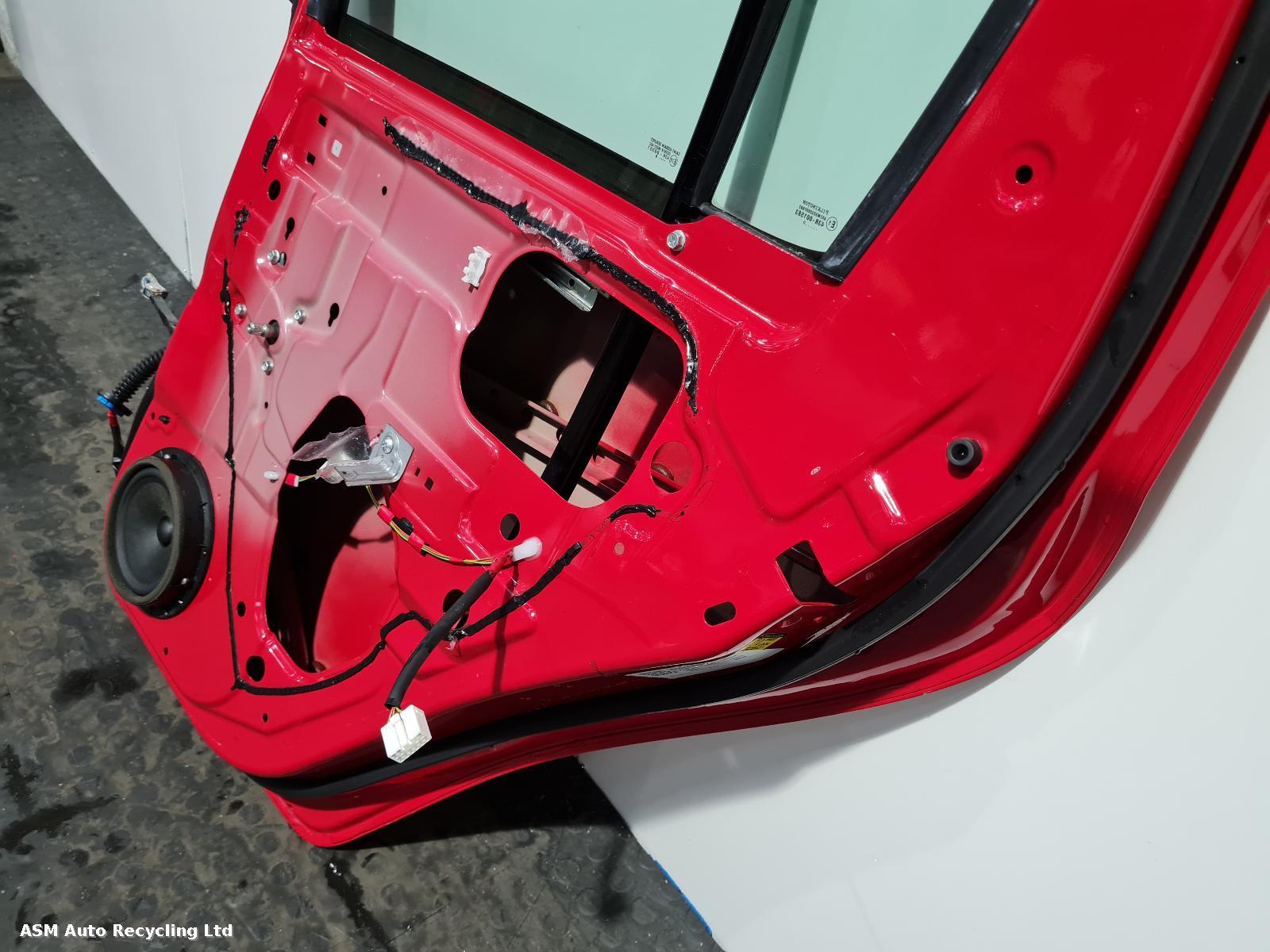 View Auto part R Rear Door Suzuki Swift 2010