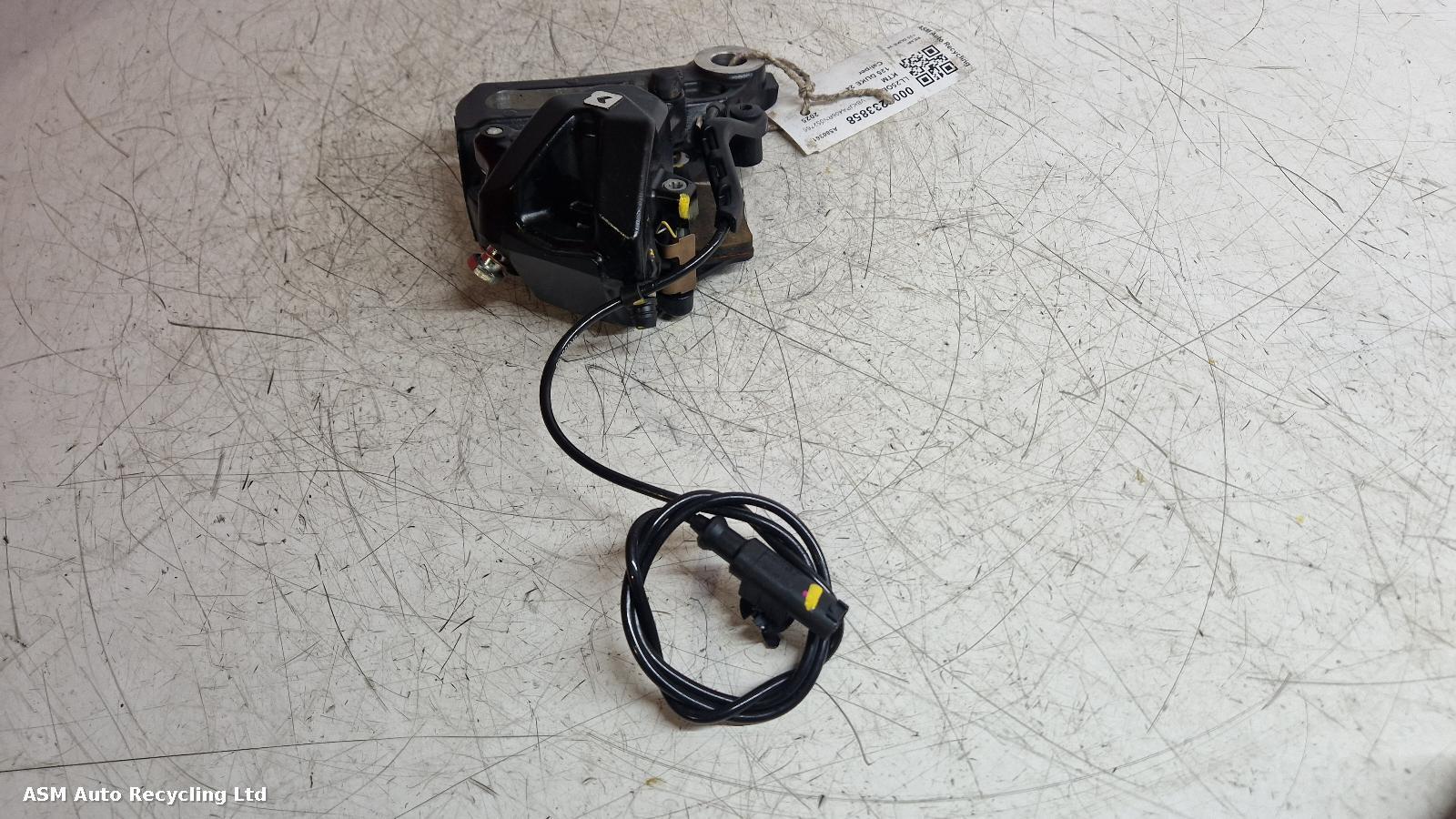 View Auto part Caliper Ktm 125 Duke 24 2025