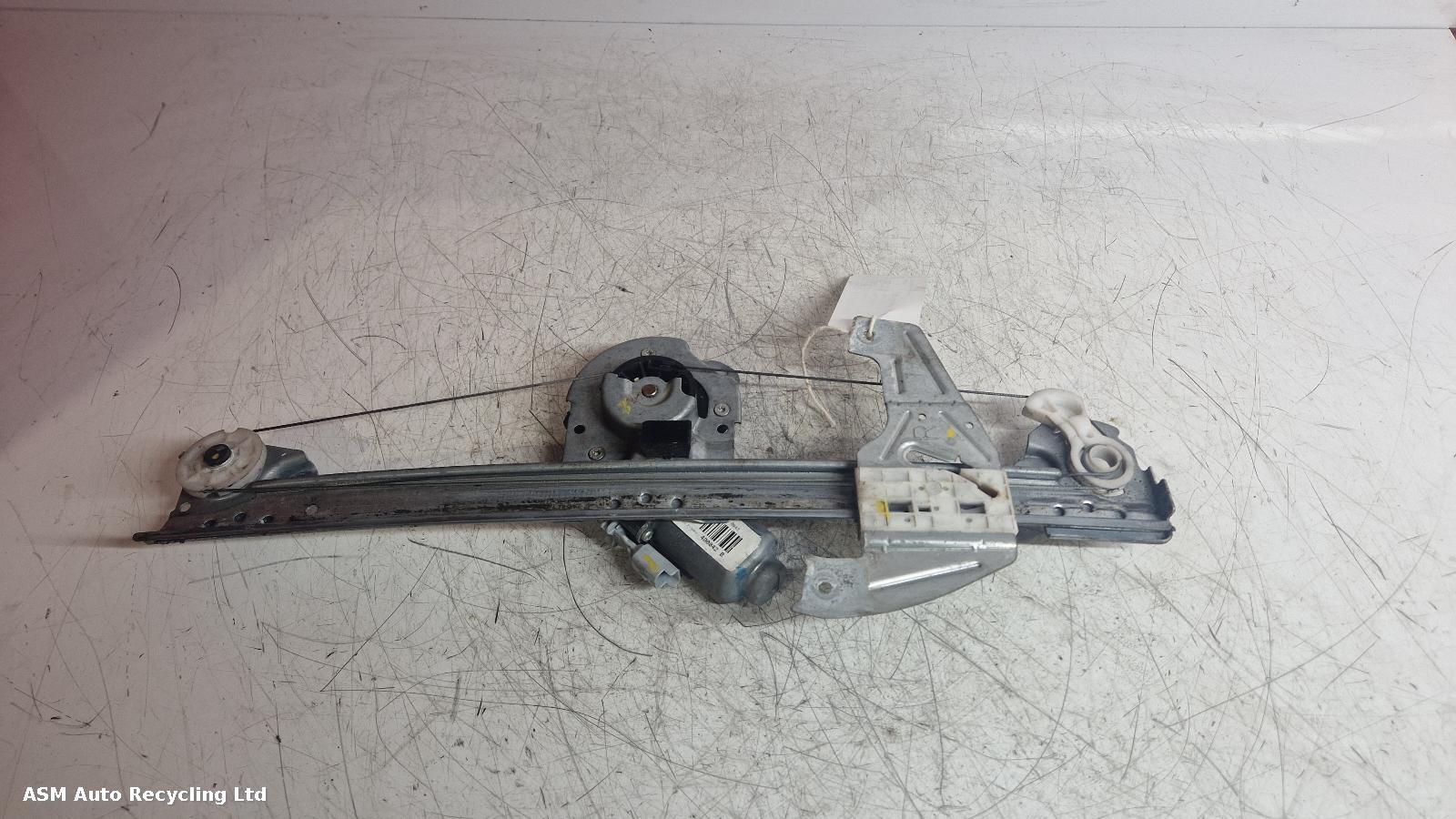 View Auto part RF Window Regulator Peugeot 107 2006
