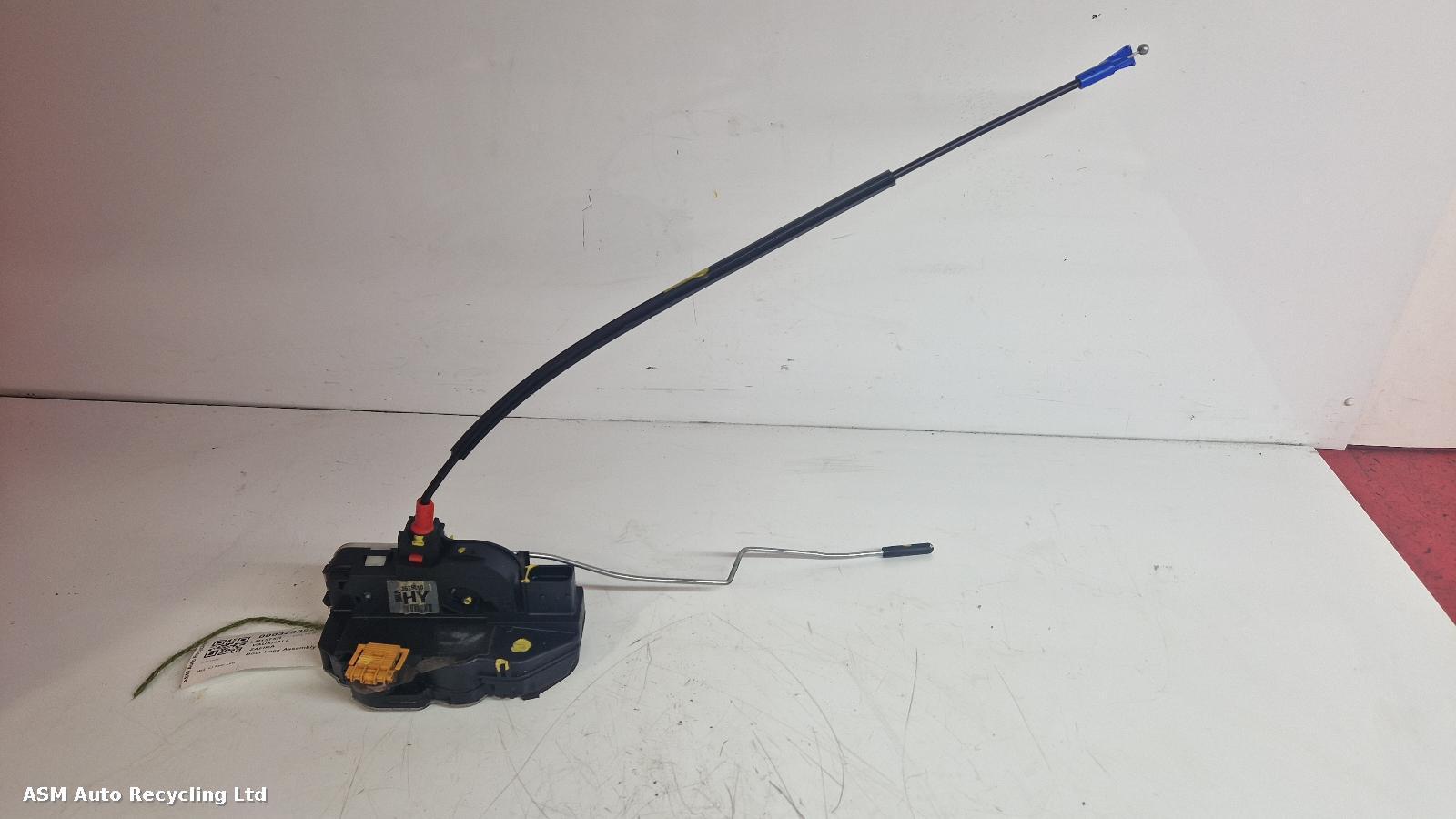 View Auto part Door Lock Assembly Vauxhall Zafira 2015
