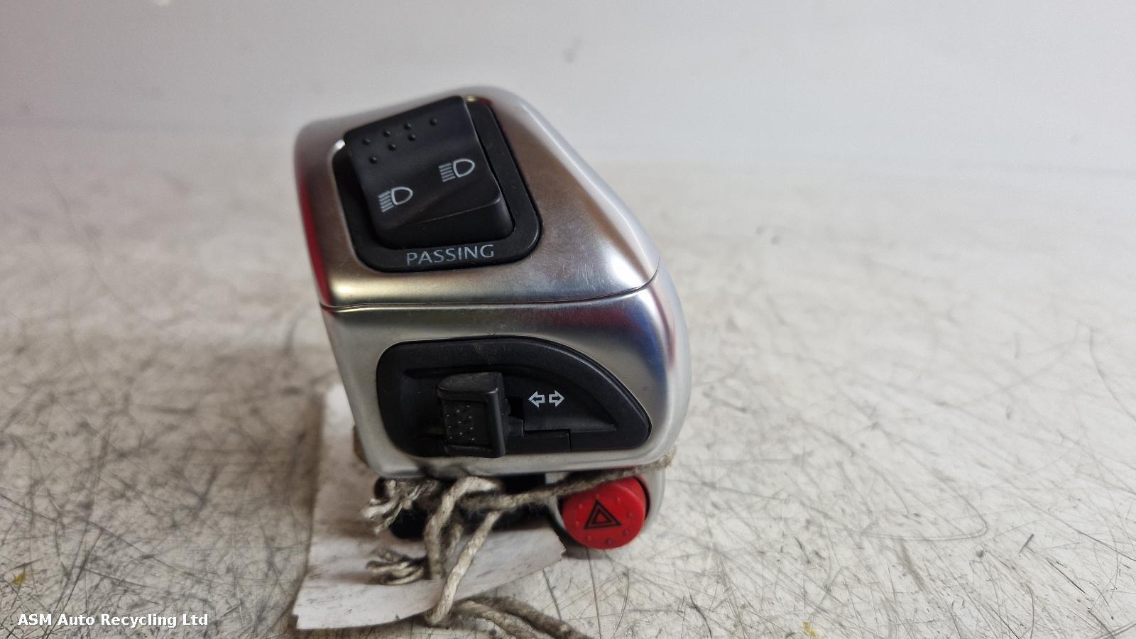 View Auto part LH Switch Gear Piaggio Mp3 500 Lt Sport 2015