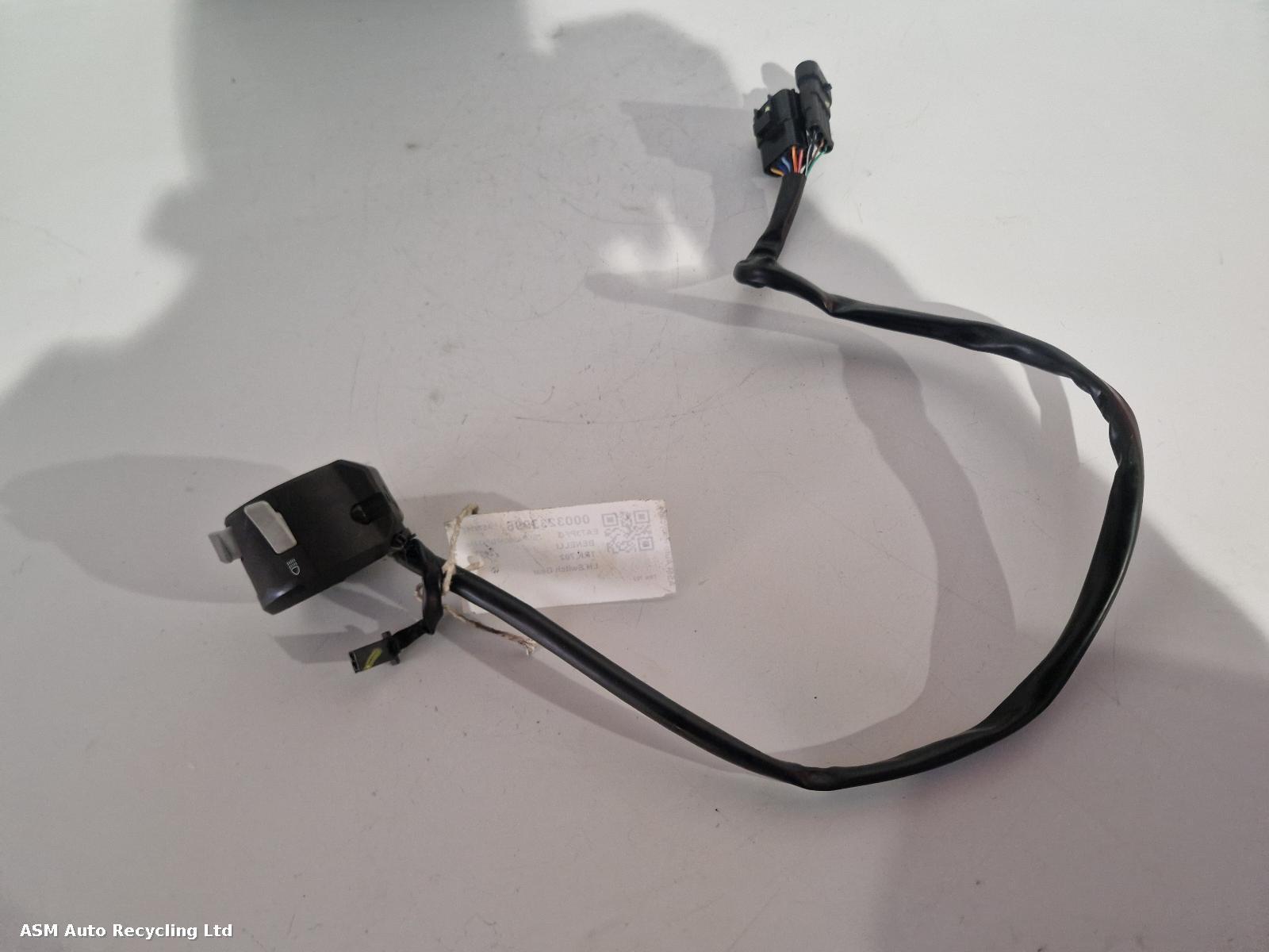 View Auto part LH Switch Gear Benelli Trk 702 2023