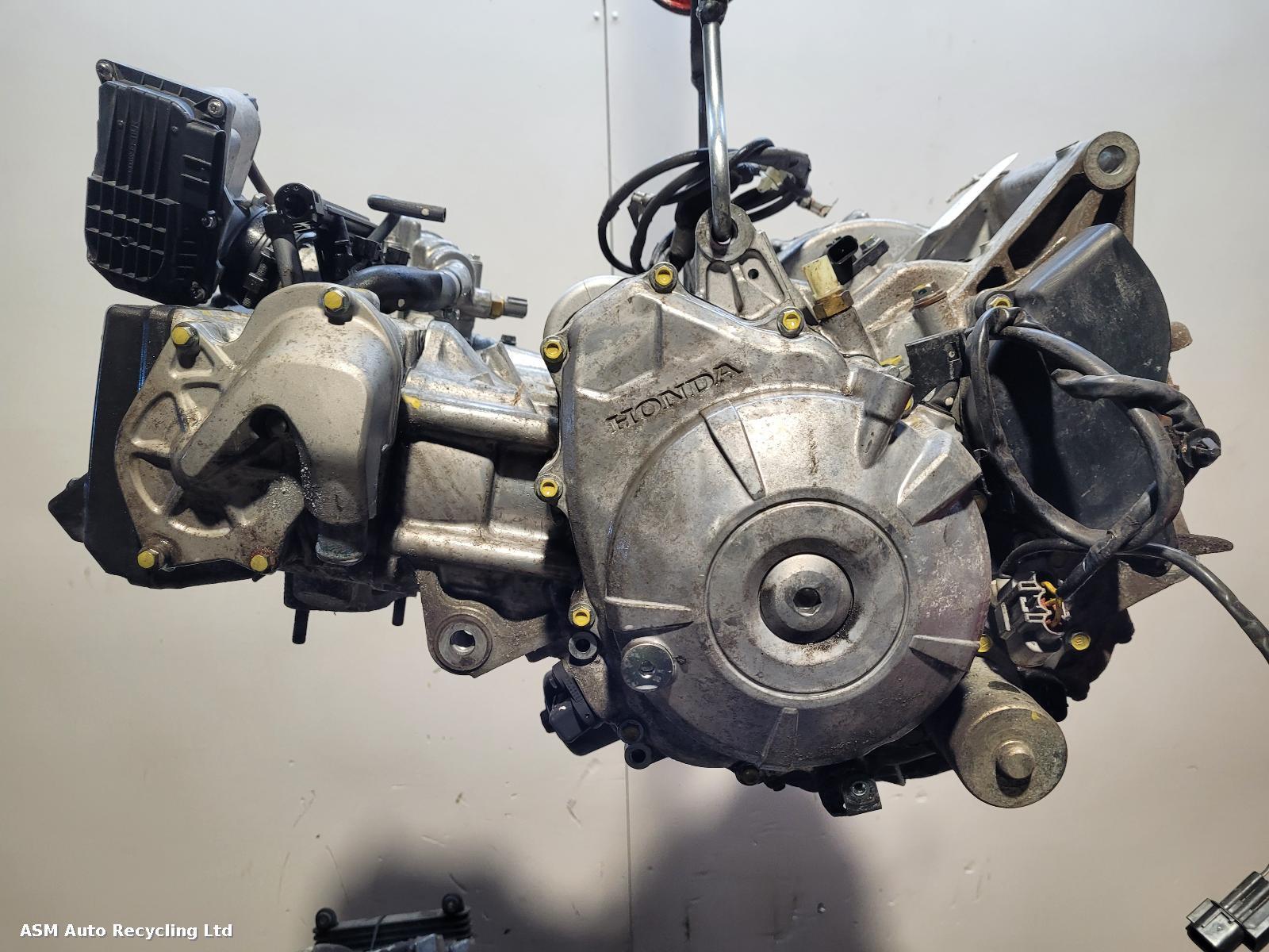 View Auto part Engine Honda X-adv 750 2022