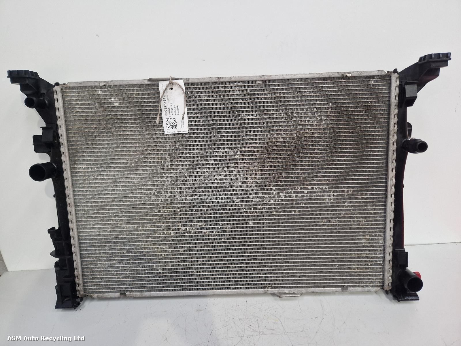 View Auto part Radiator Mercedes A Class 2015