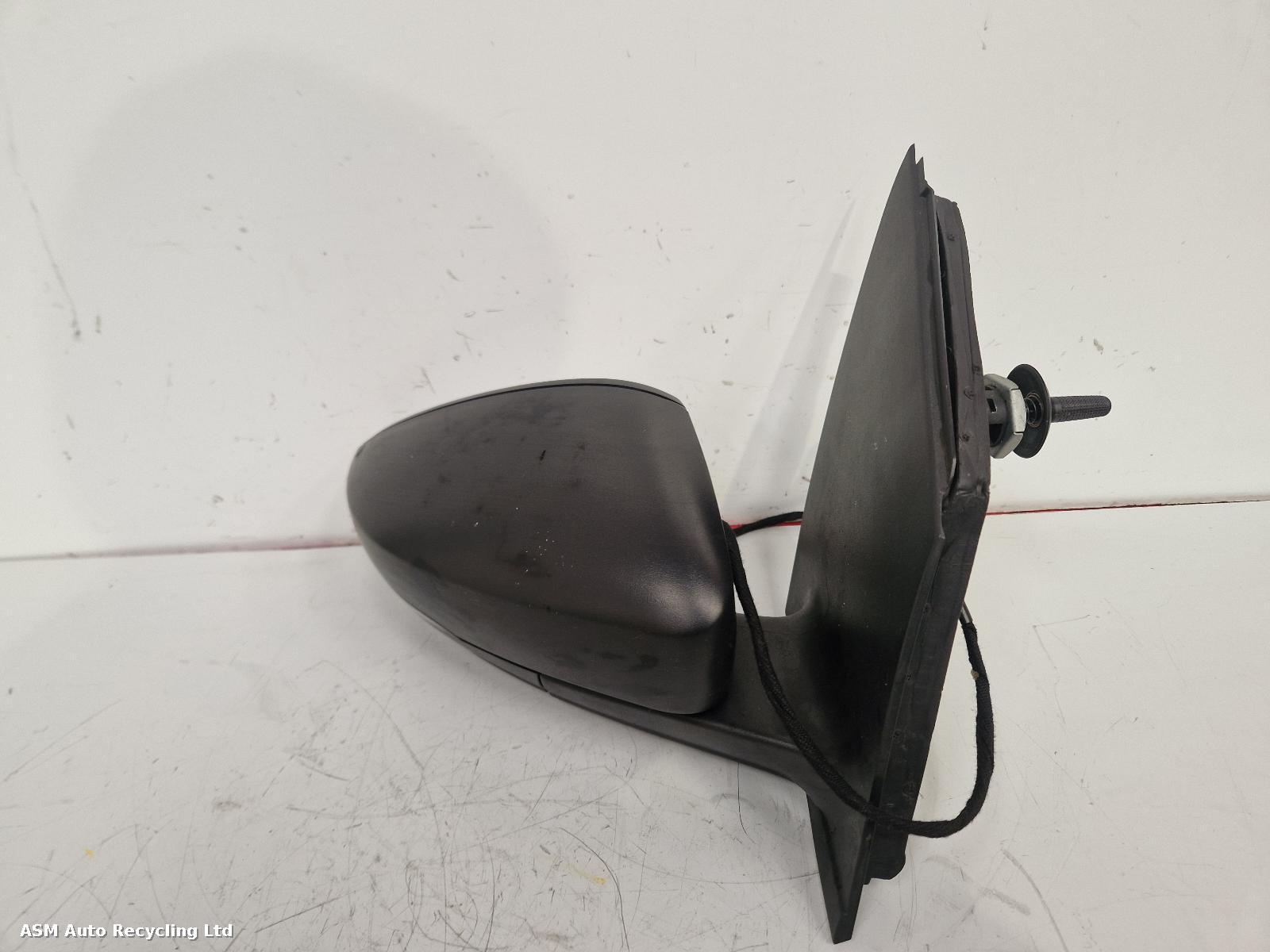 View Auto part R Door Mirror Volkswagen Polo 2012