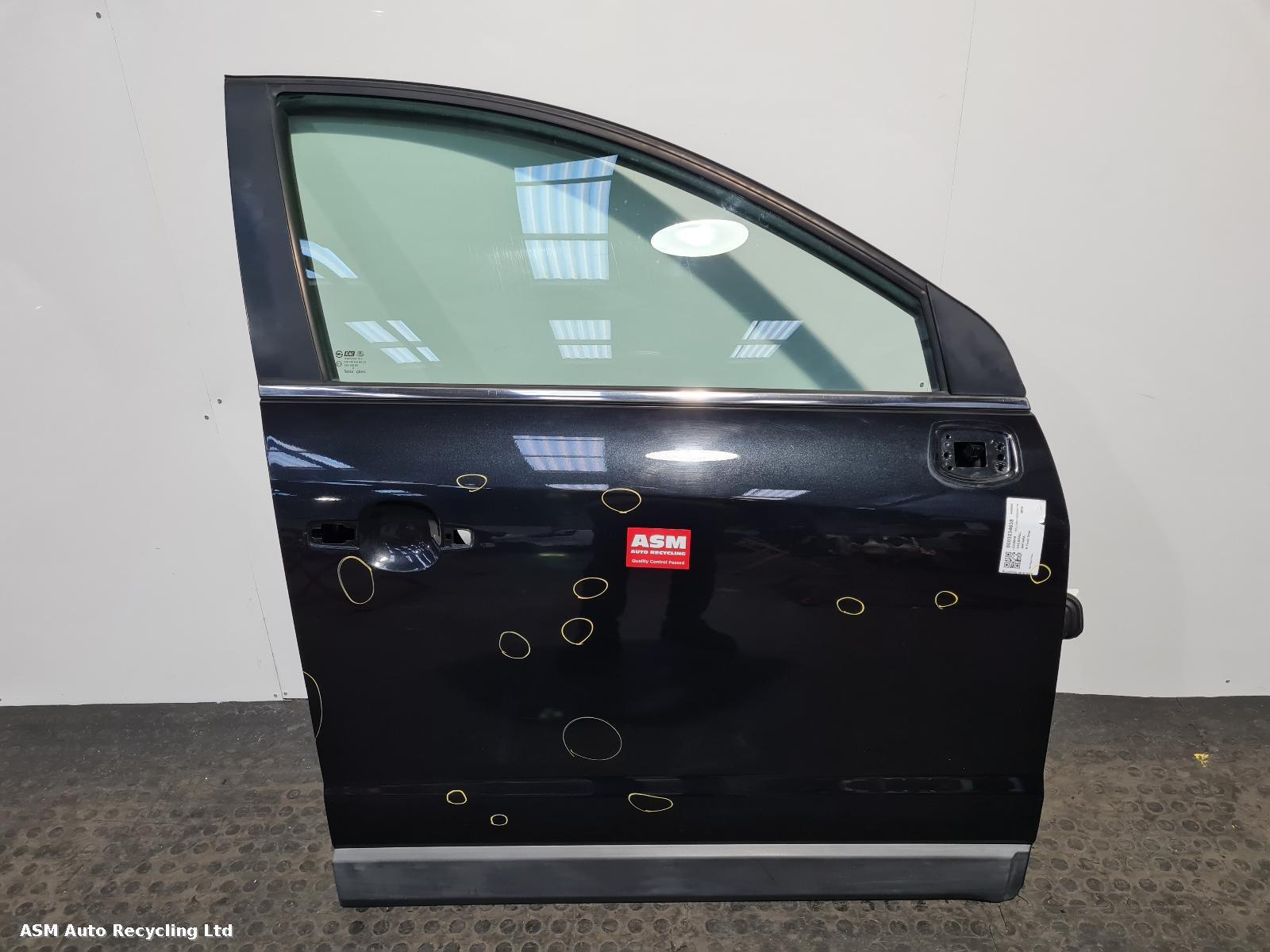 View Auto part R Front Door Vauxhall Antara 2012