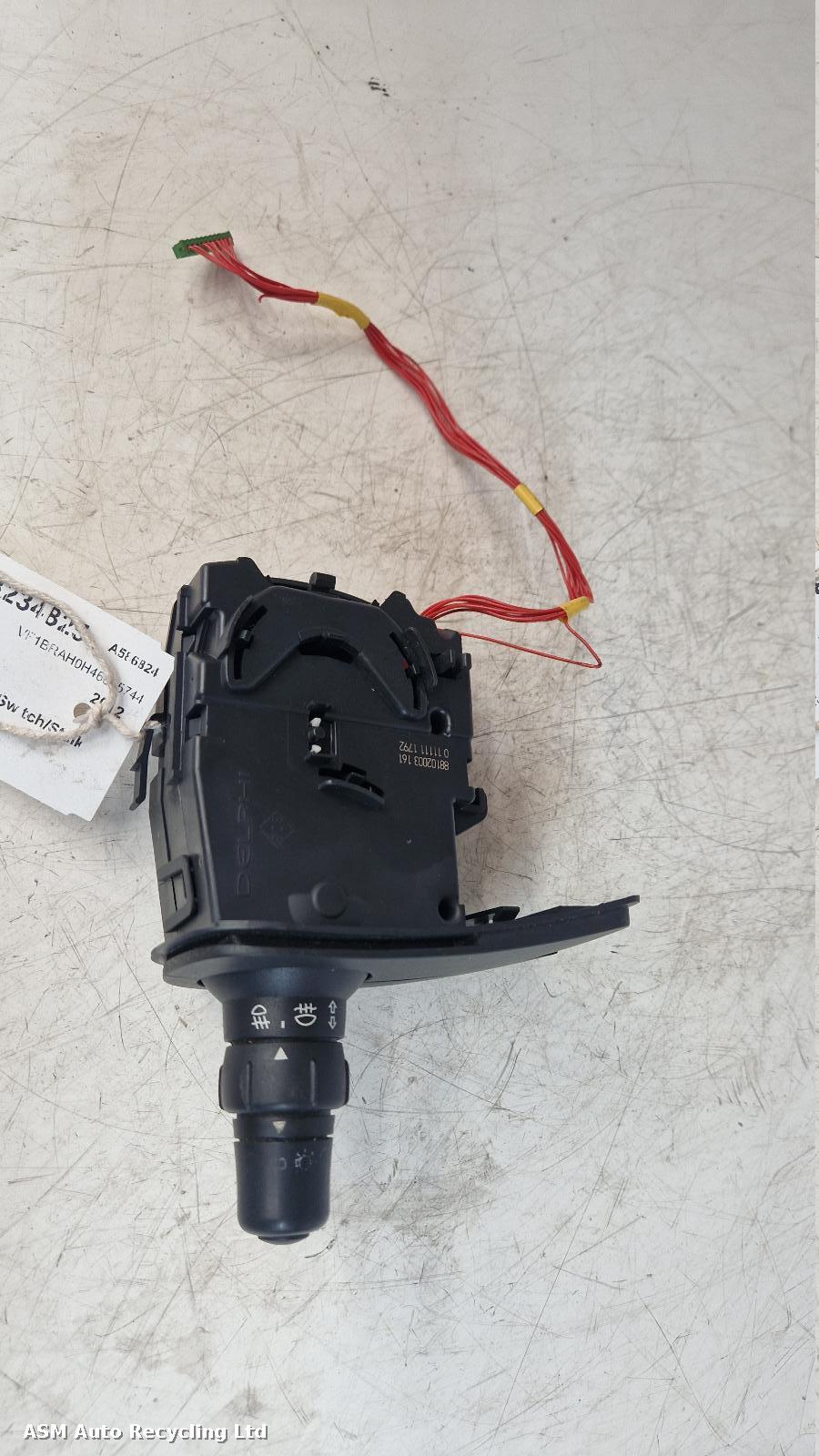 View Auto part Combination Switch Renault Clio 2012