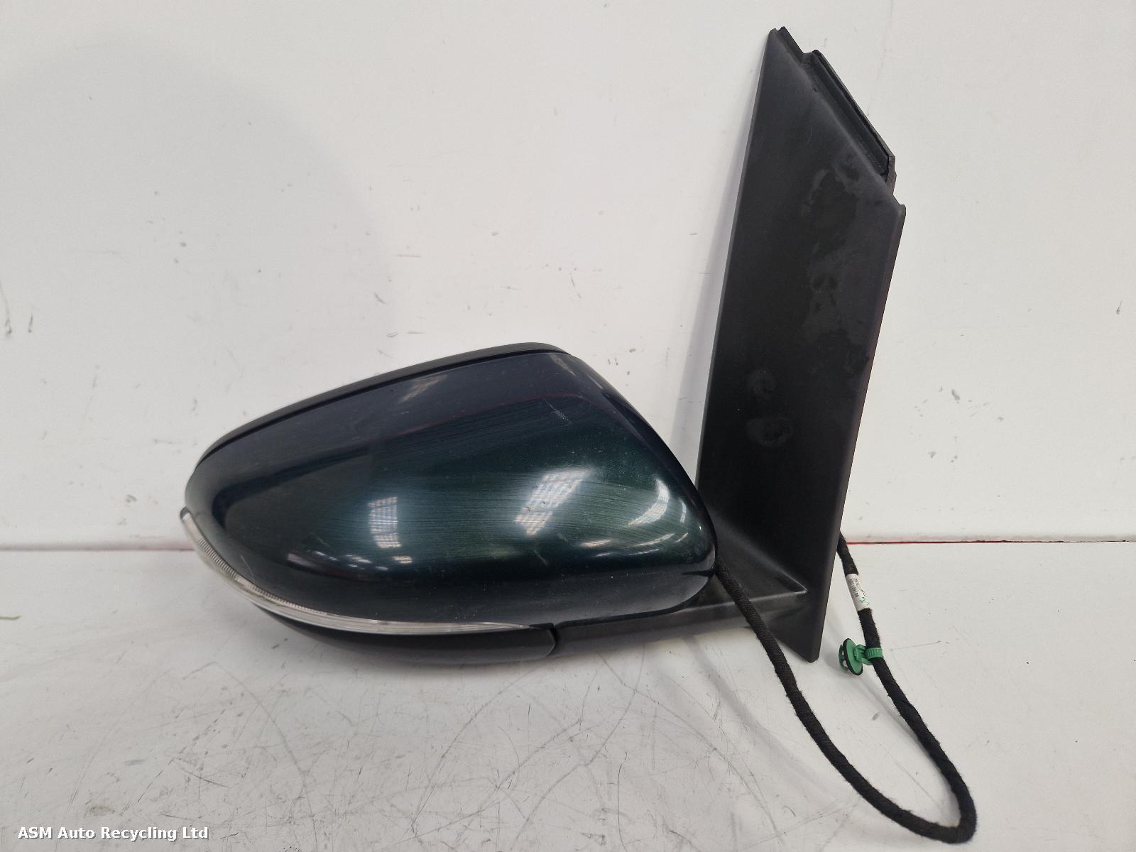 View Auto part R Door Mirror Volkswagen Touran 2010