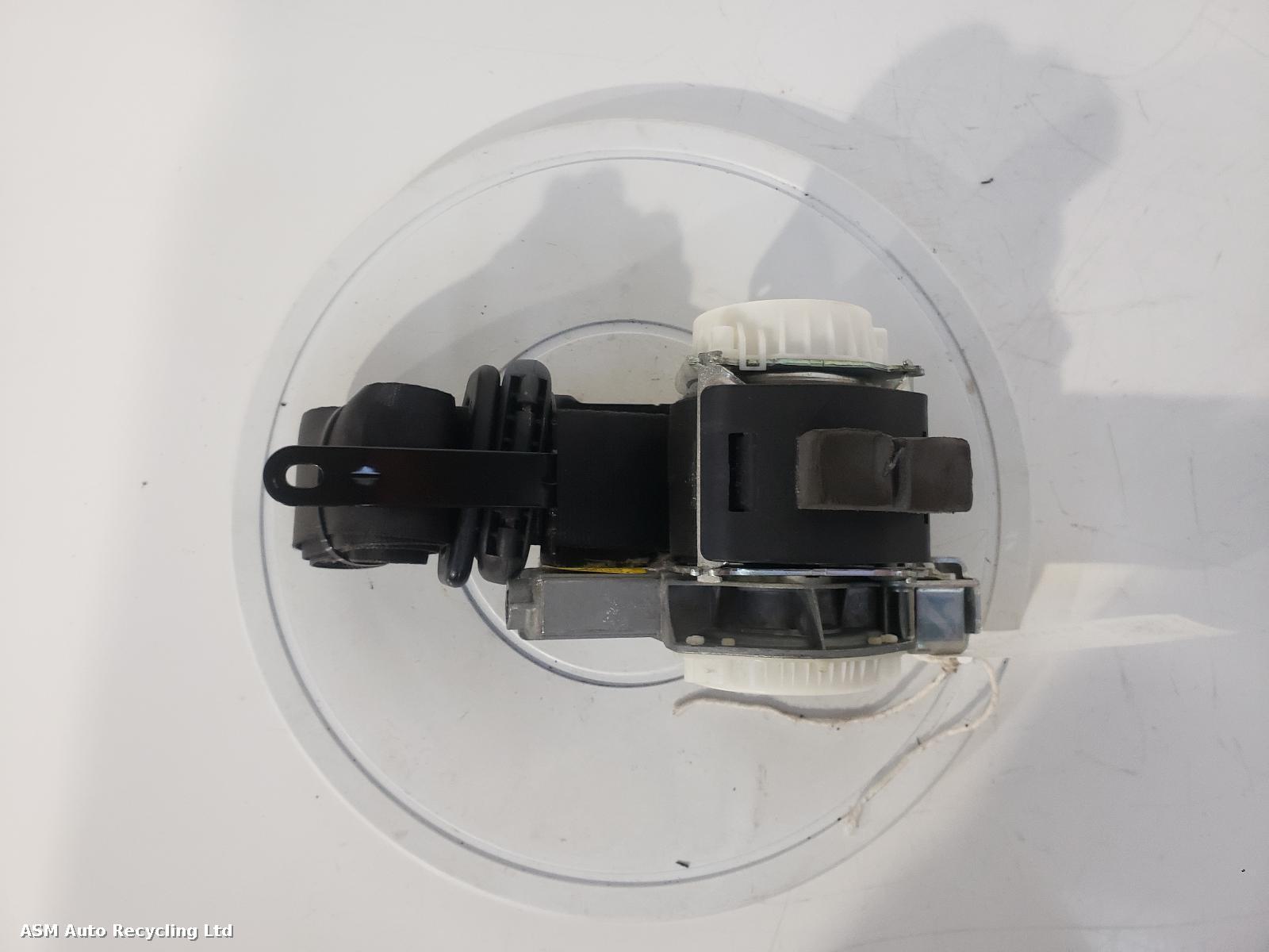 View Auto part Seat Belt Ford Fiesta 2013