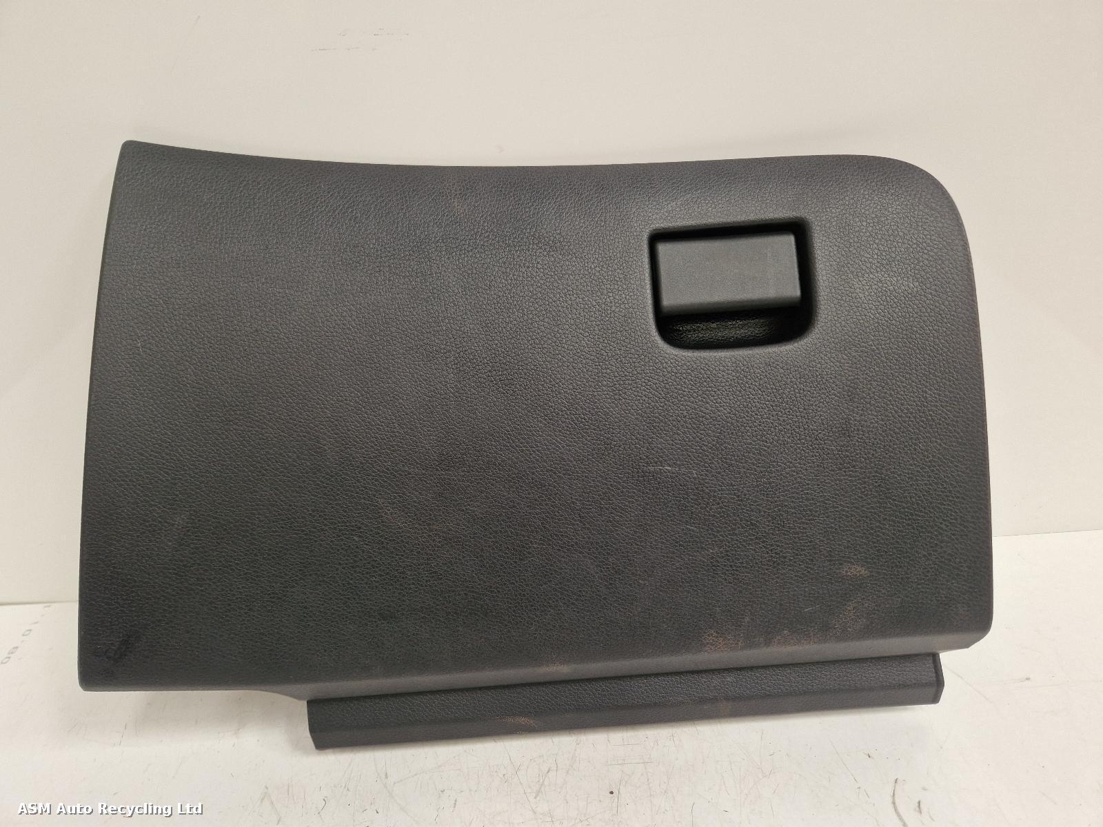 View Auto part Glove Box Nissan Qashqai 2014