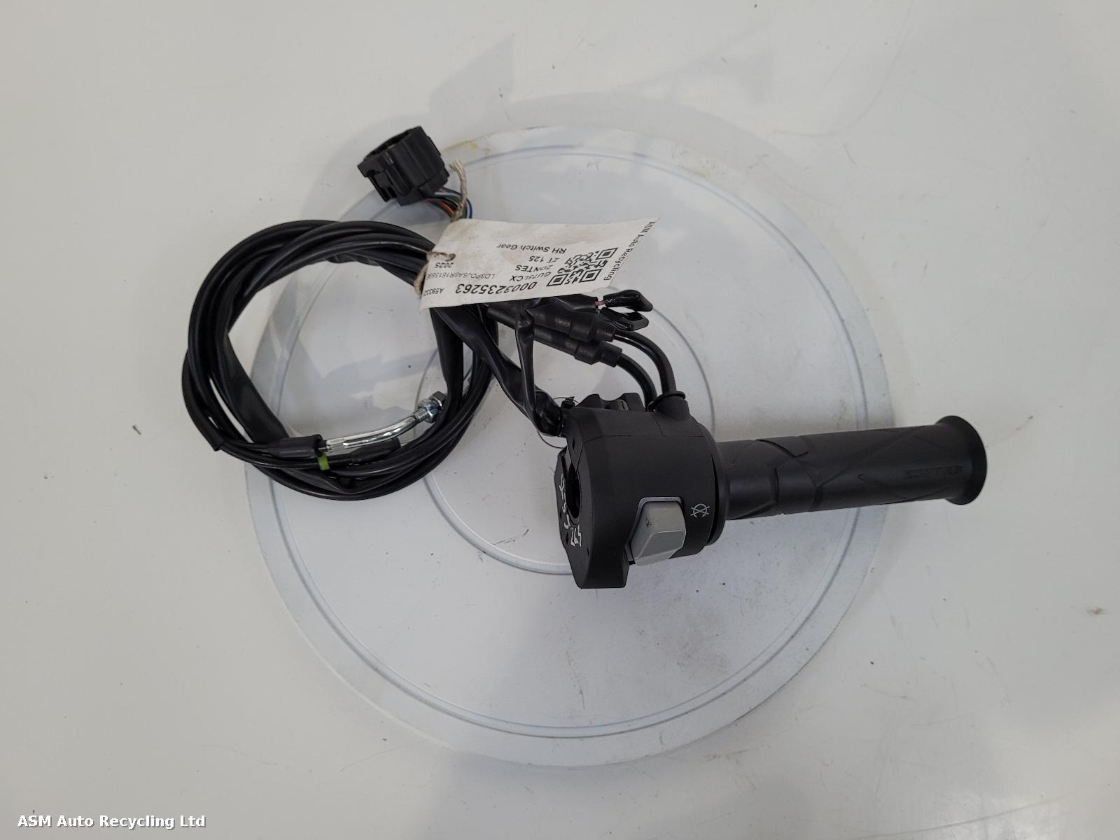 View Auto part RH Switch Gear Zontes Zt 125 2025