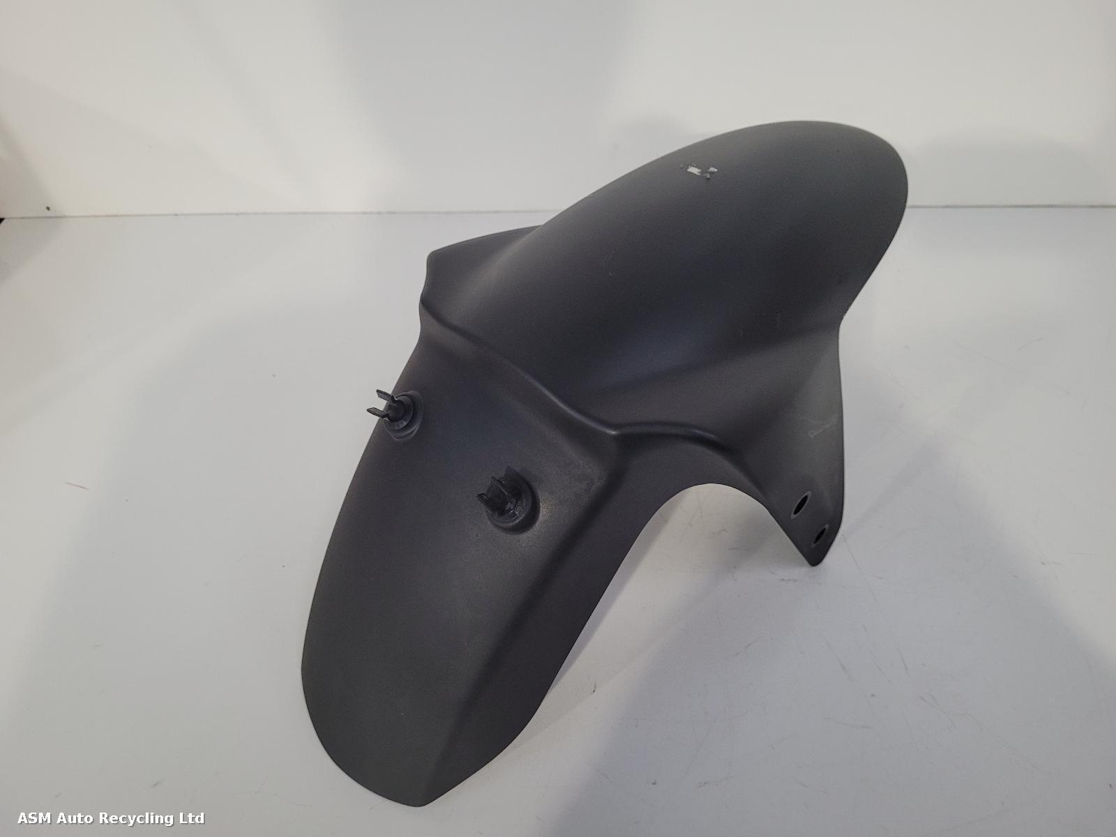 View Auto part Front Mudguard Triumph Speed Triple 1050 2010