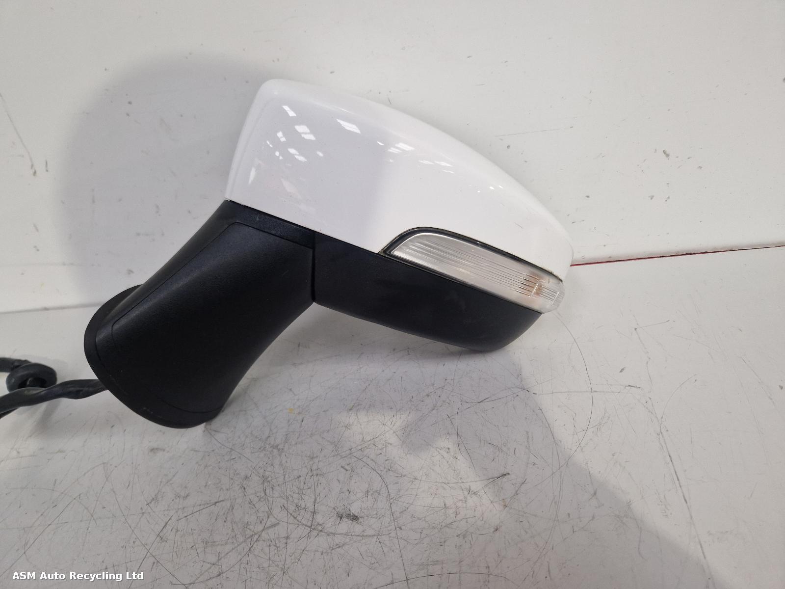 View Auto part L Door Mirror Ford Ecosport 2019