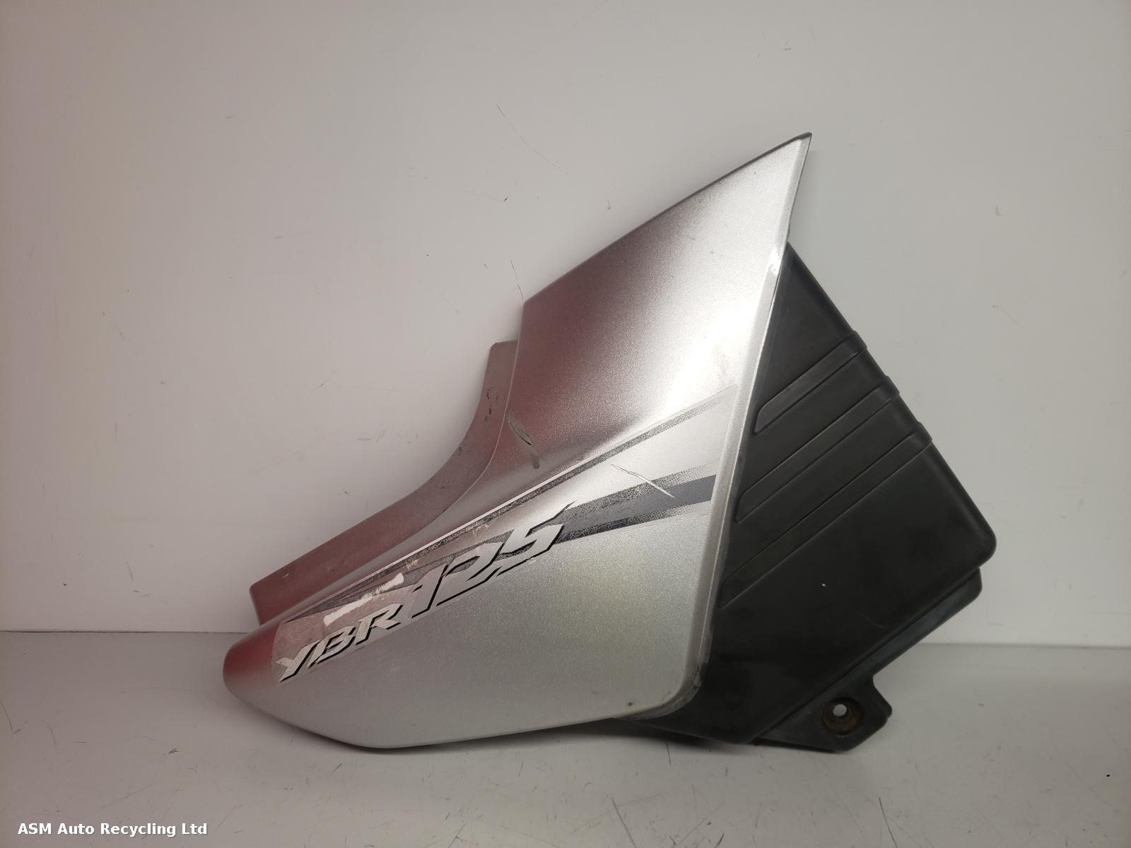 View Auto part Side Panel Right Yamaha Ybr 125 2009
