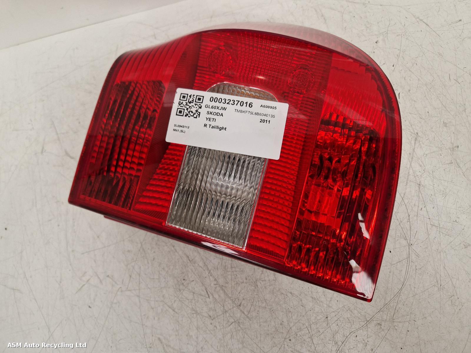 View Auto part R Taillight Skoda Yeti 2011