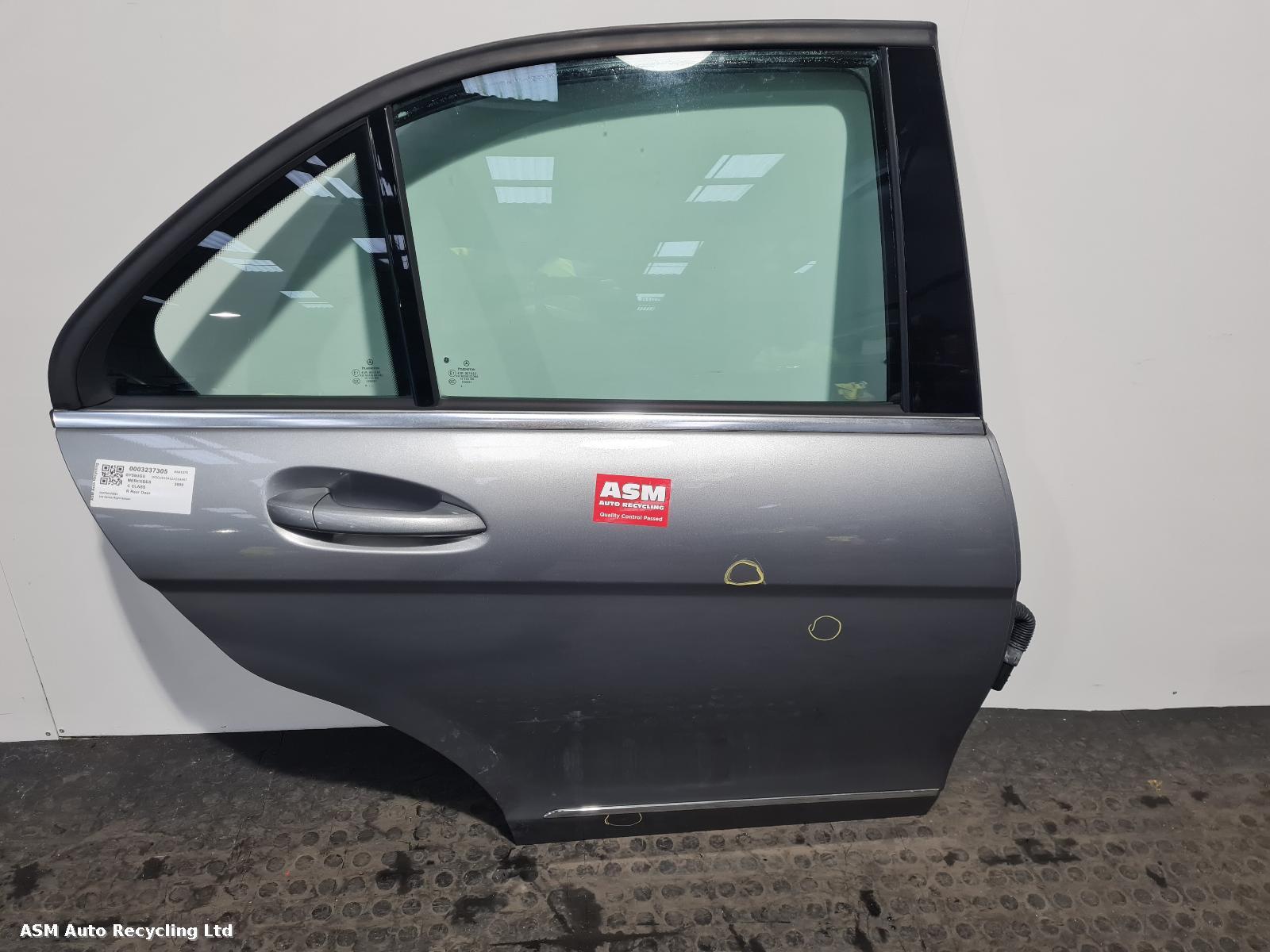 View Auto part R Rear Door Mercedes C Class 2009