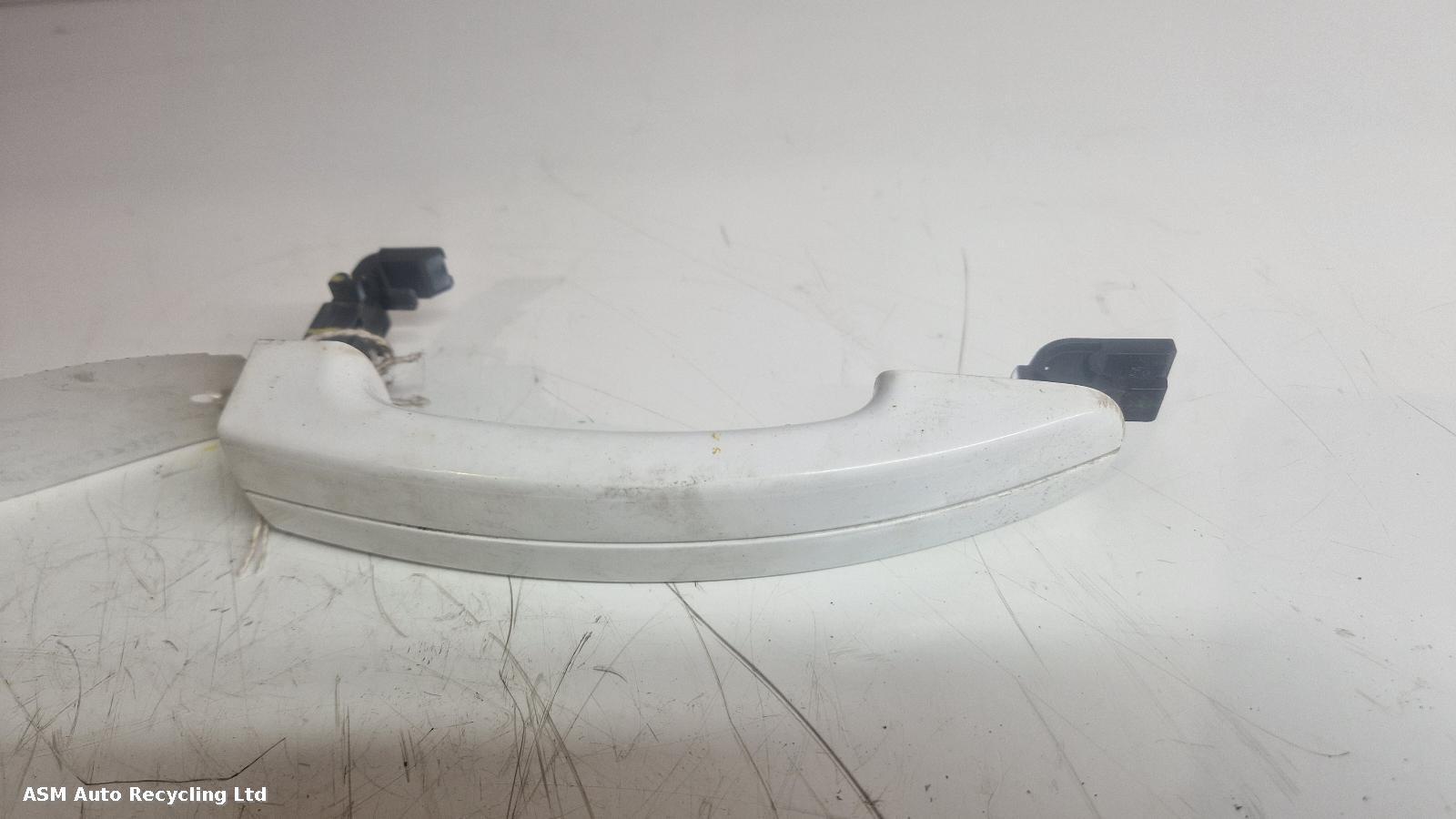 View Auto part Door Handle Ford Focus 2015