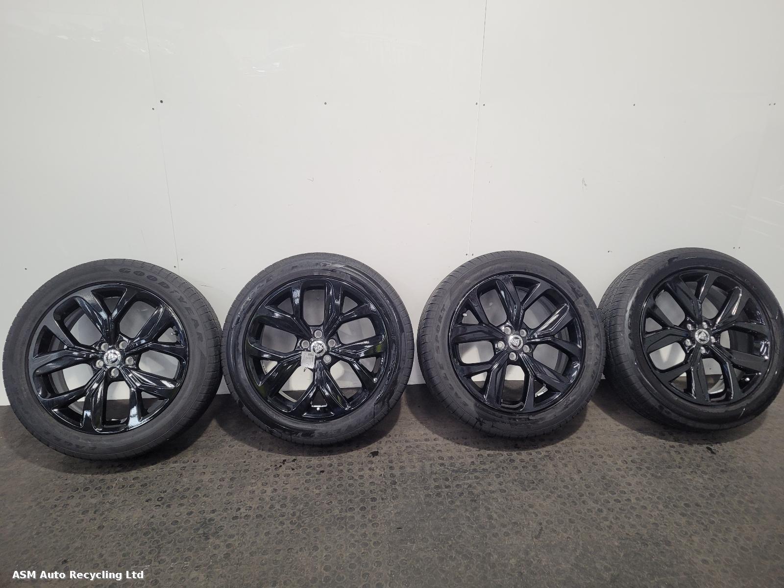 View Auto part Wheel Set Jaguar I-pace 2025