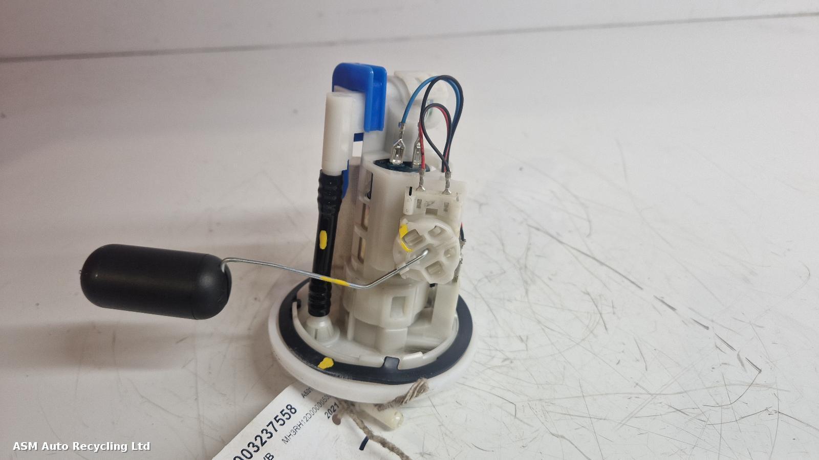 View Auto part Fuel Pump Yamaha Yzf R3  2021