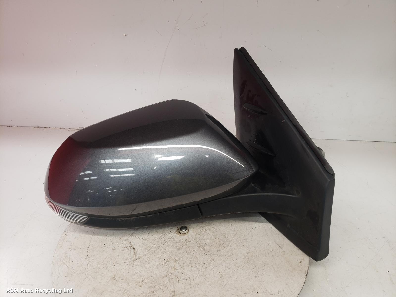View Auto part R Door Mirror Toyota Yaris 2023