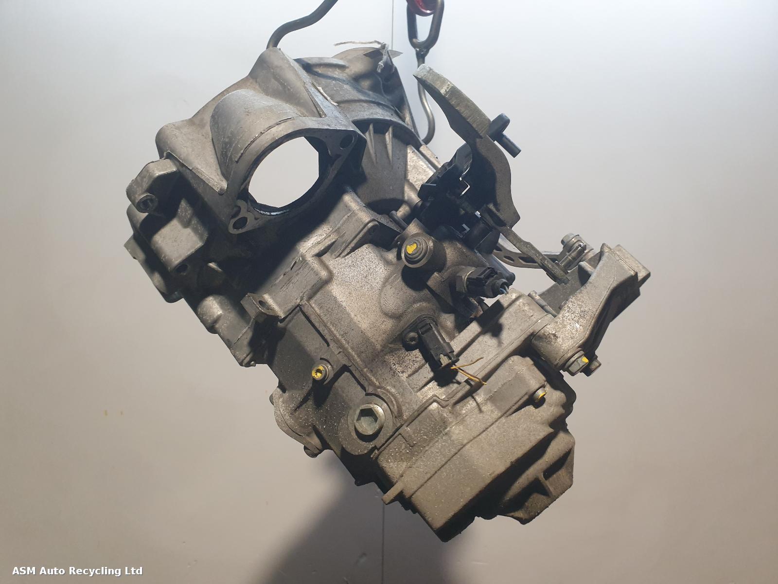 View Auto part Gearbox Volkswagen Golf 2019