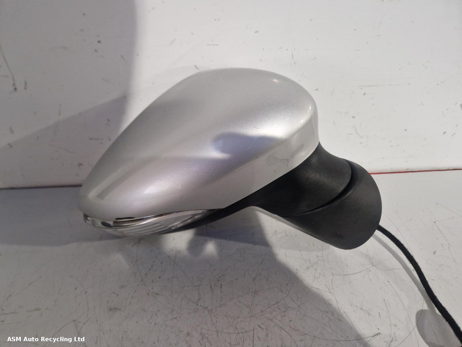 View Auto part R Door Mirror Ford Fiesta 2012