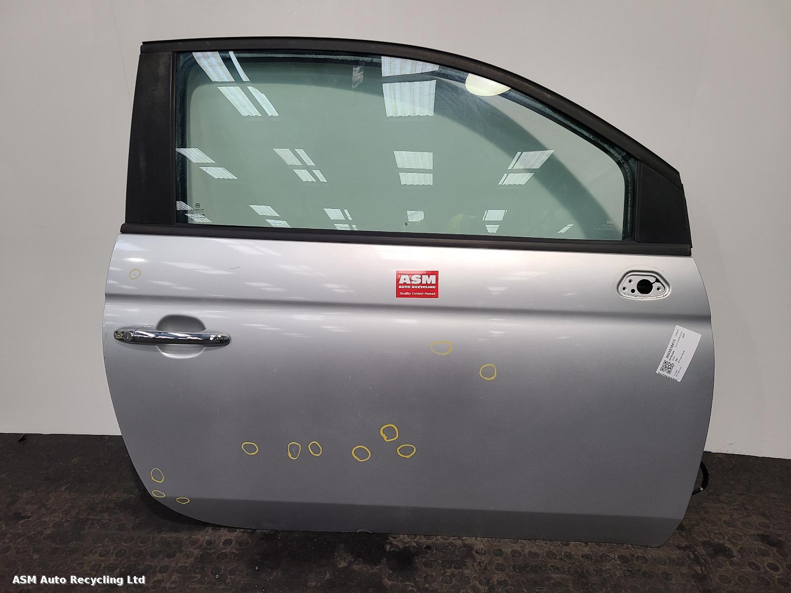 View Auto part R Front Door Fiat 500 2009