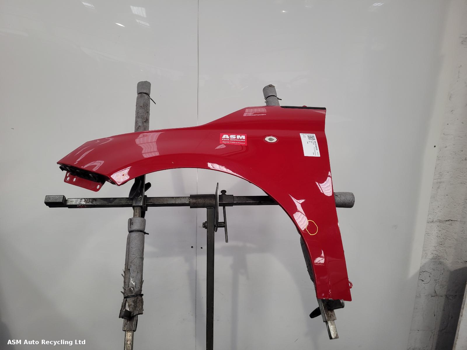 View Auto part L Wing Fiat 500 2008