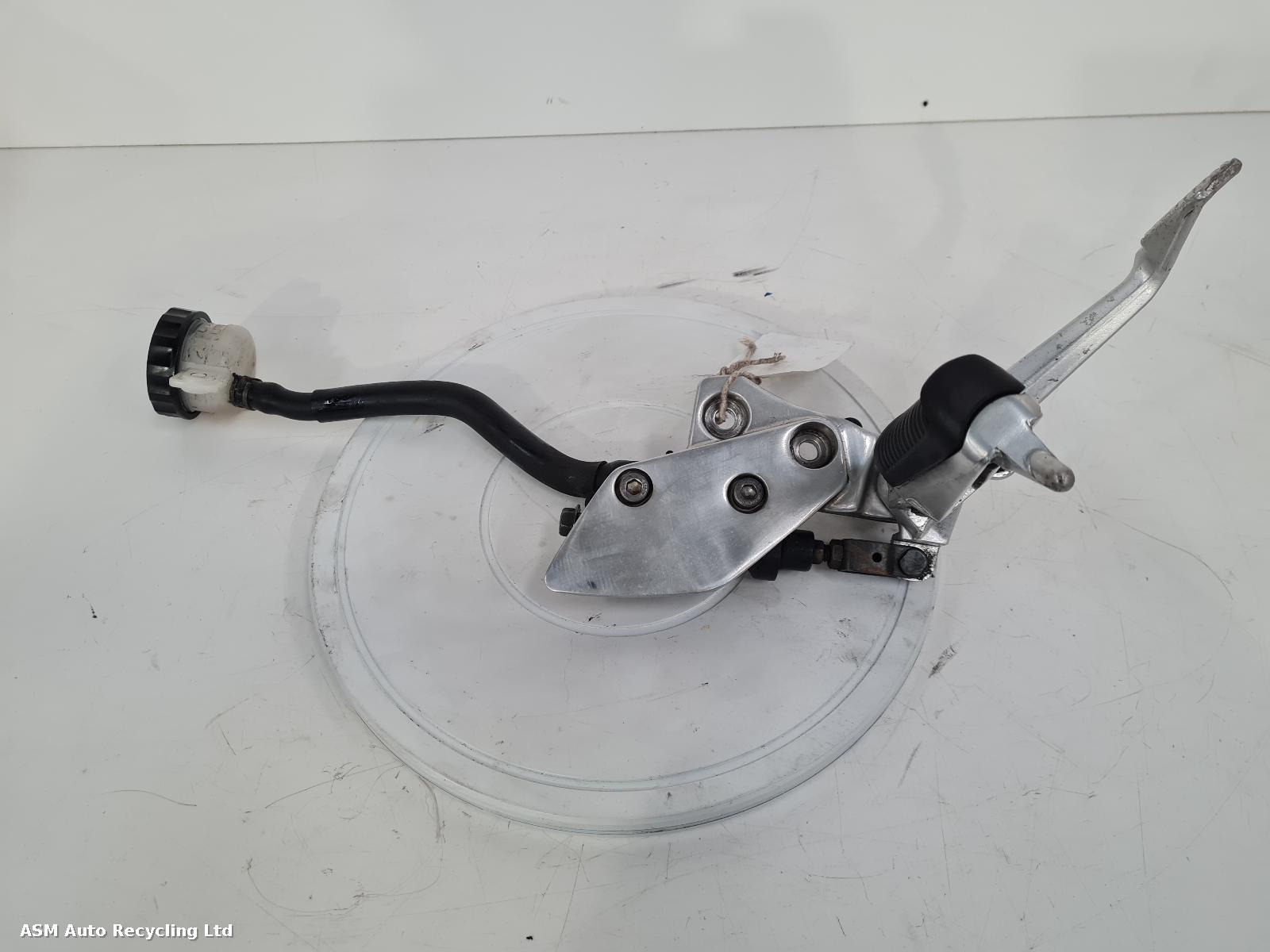 View Auto part Right Footrest Yamaha Xjr 1200 1998