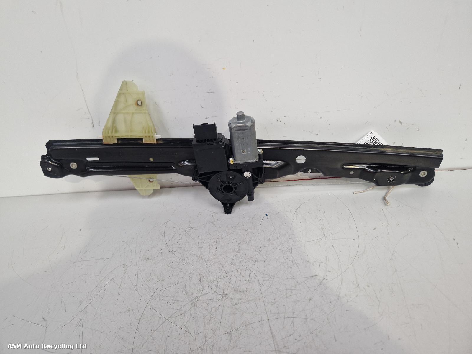View Auto part LF Window Regulator Citroen Dispatch 2017
