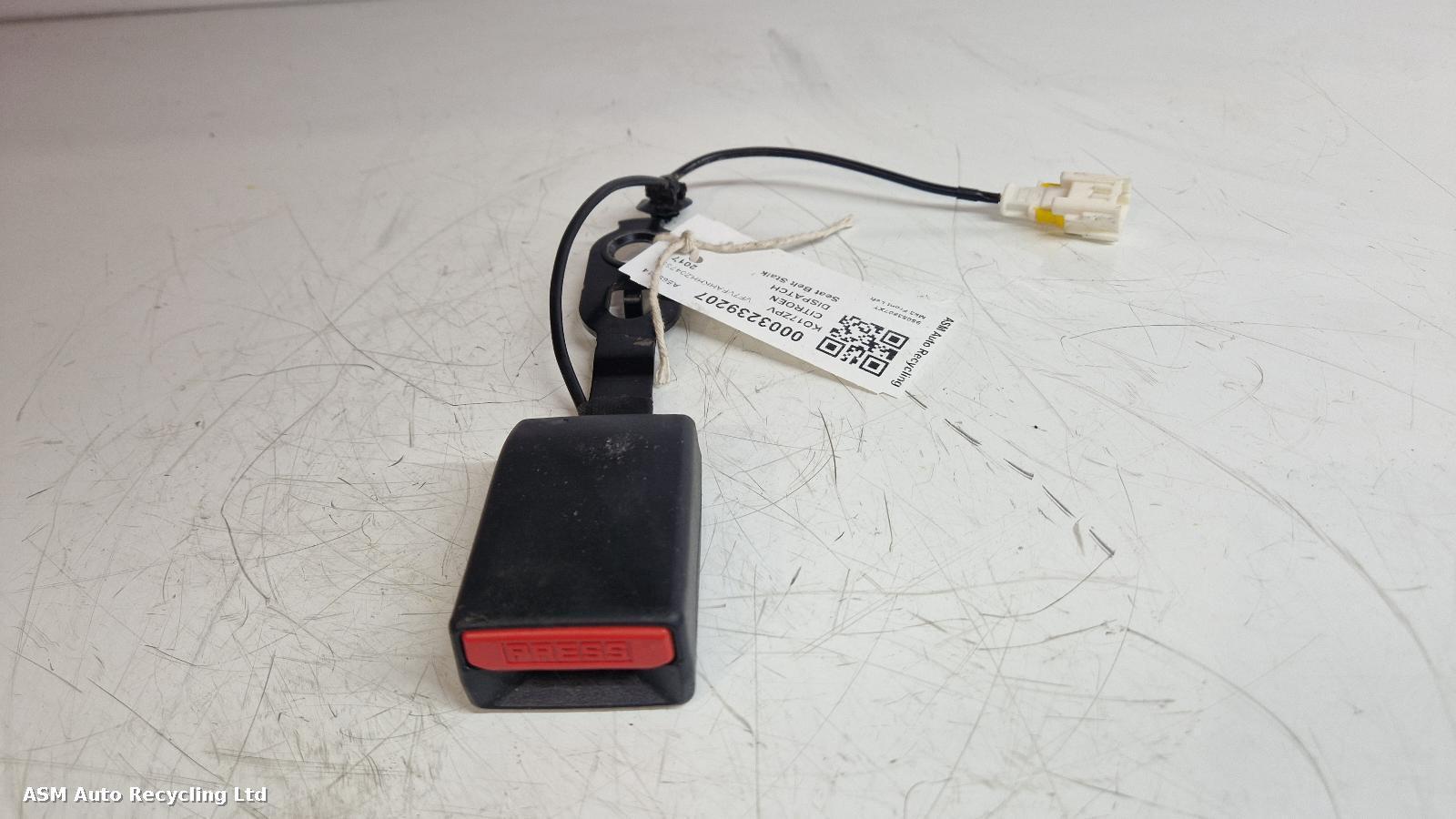 View Auto part Seat Belt Citroen Dispatch 2017