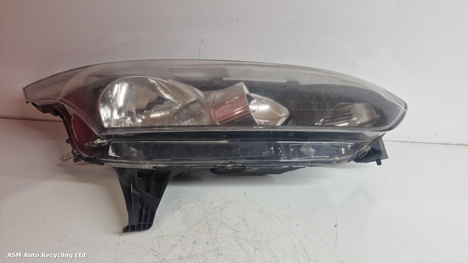 View Auto part R Headlamp Ford Transit Connect 2015