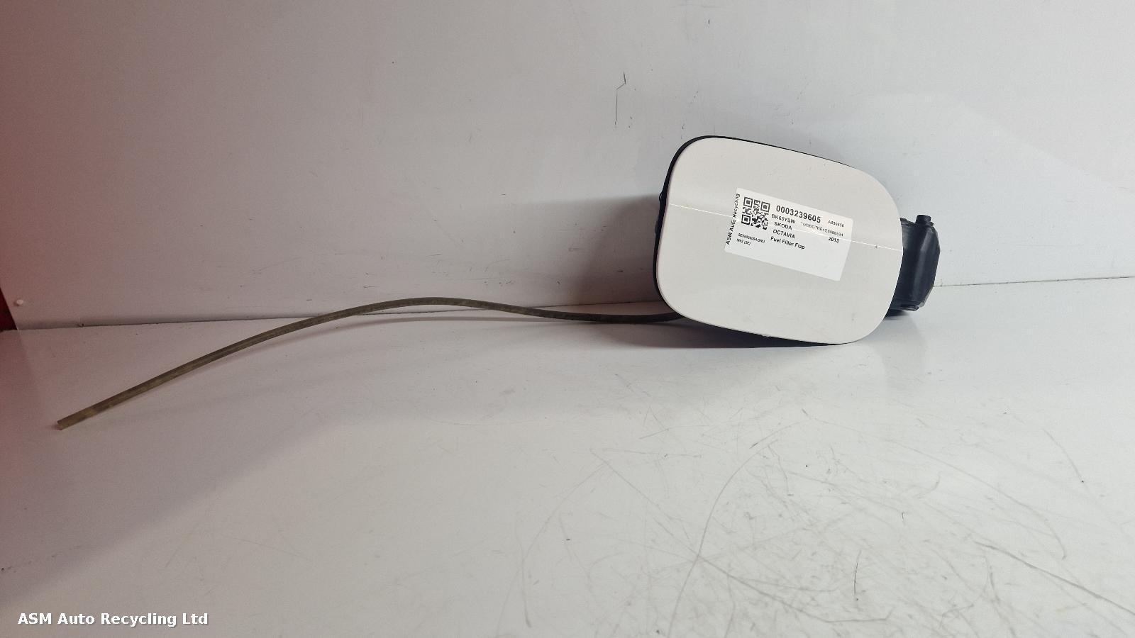 View Auto part Fuel Filler Flap Skoda Octavia 2015