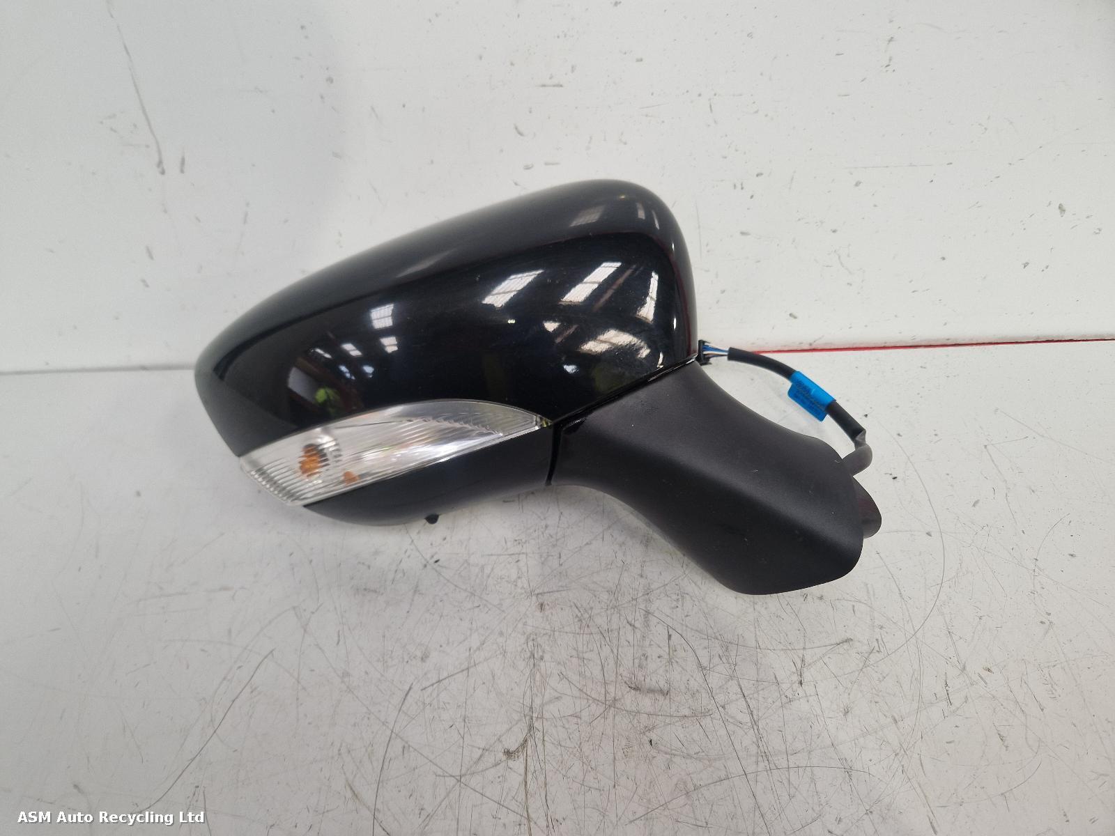 View Auto part R Door Mirror Renault Clio 2014