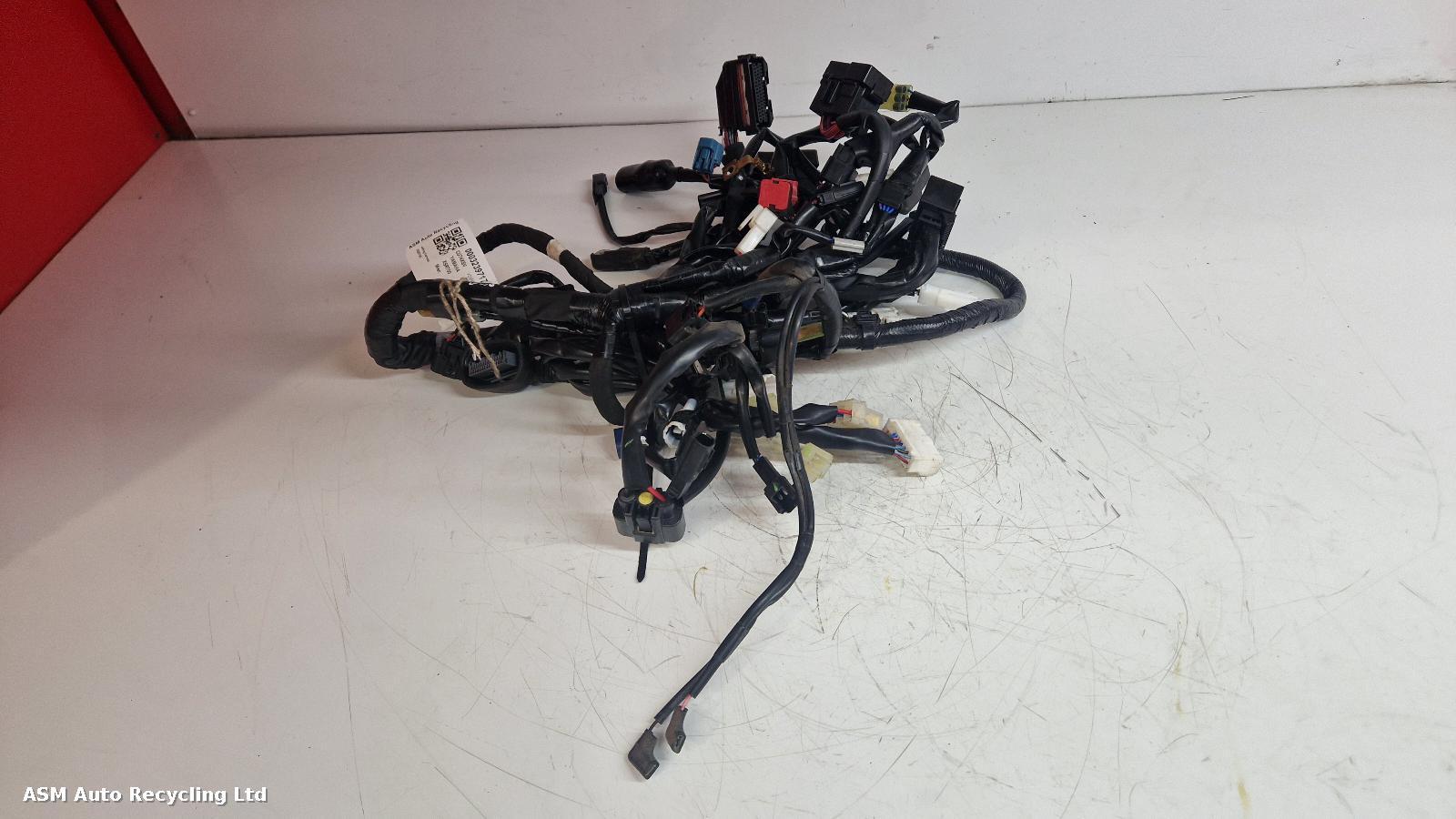 View Auto part Misc Yamaha Xsr700 2024