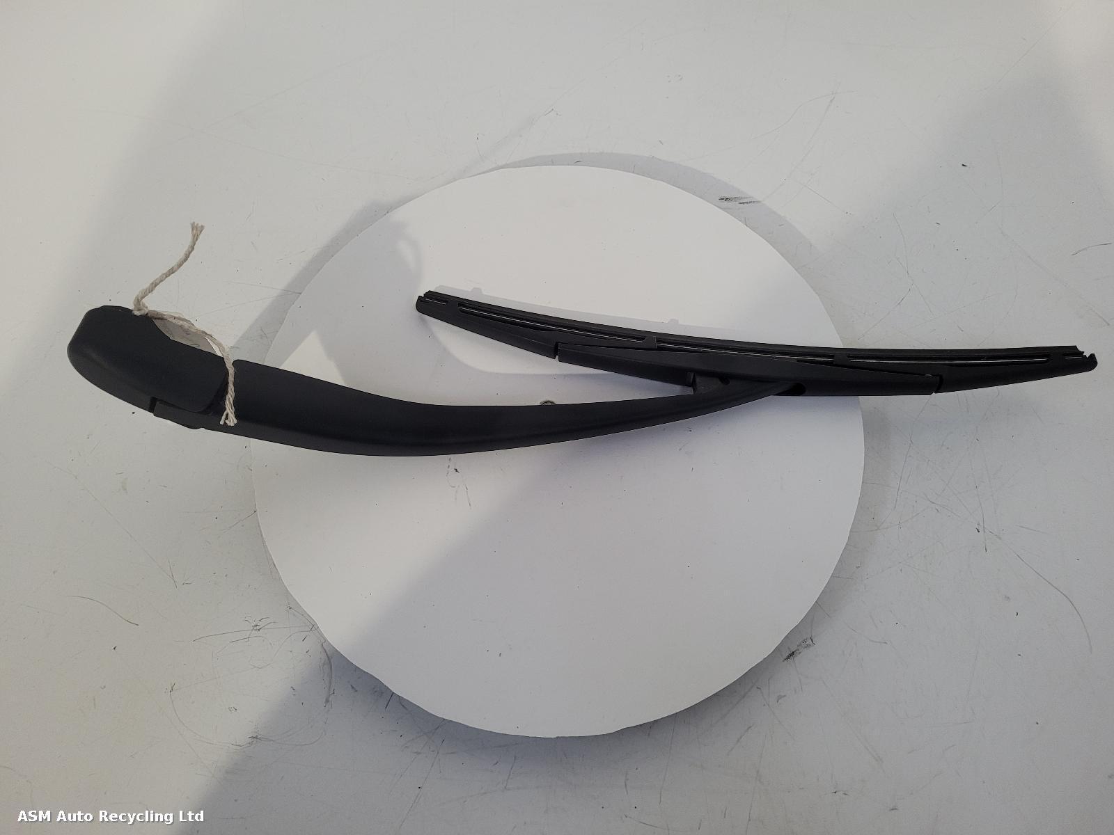 View Auto part Wiper Arm Honda Jazz 2017