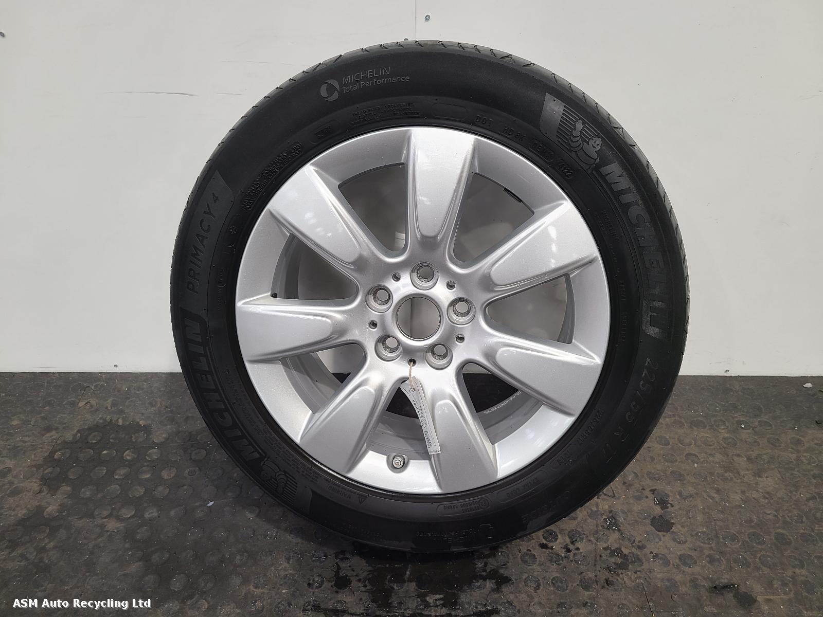 View Auto part Wheel Mini (bmw) Countryman 2022