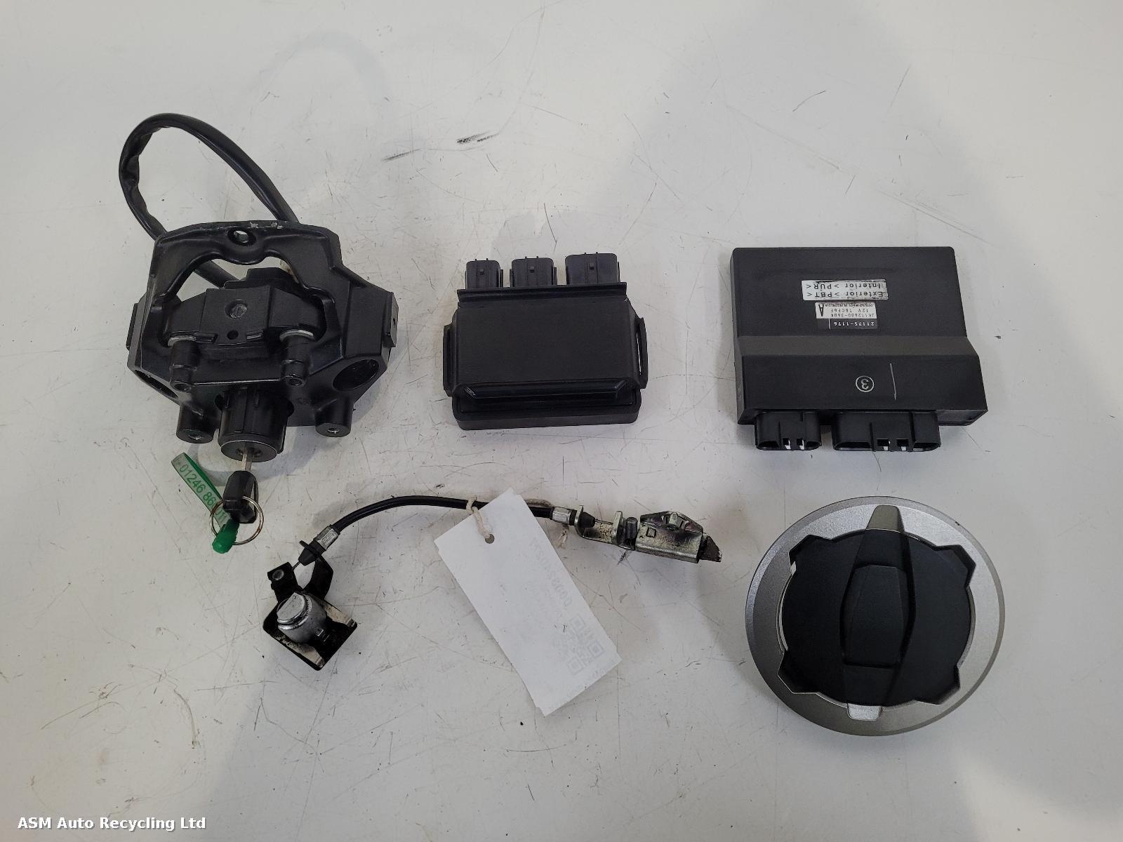 View Auto part Comp.Lock Set + Keys Kawasaki Z650 2018