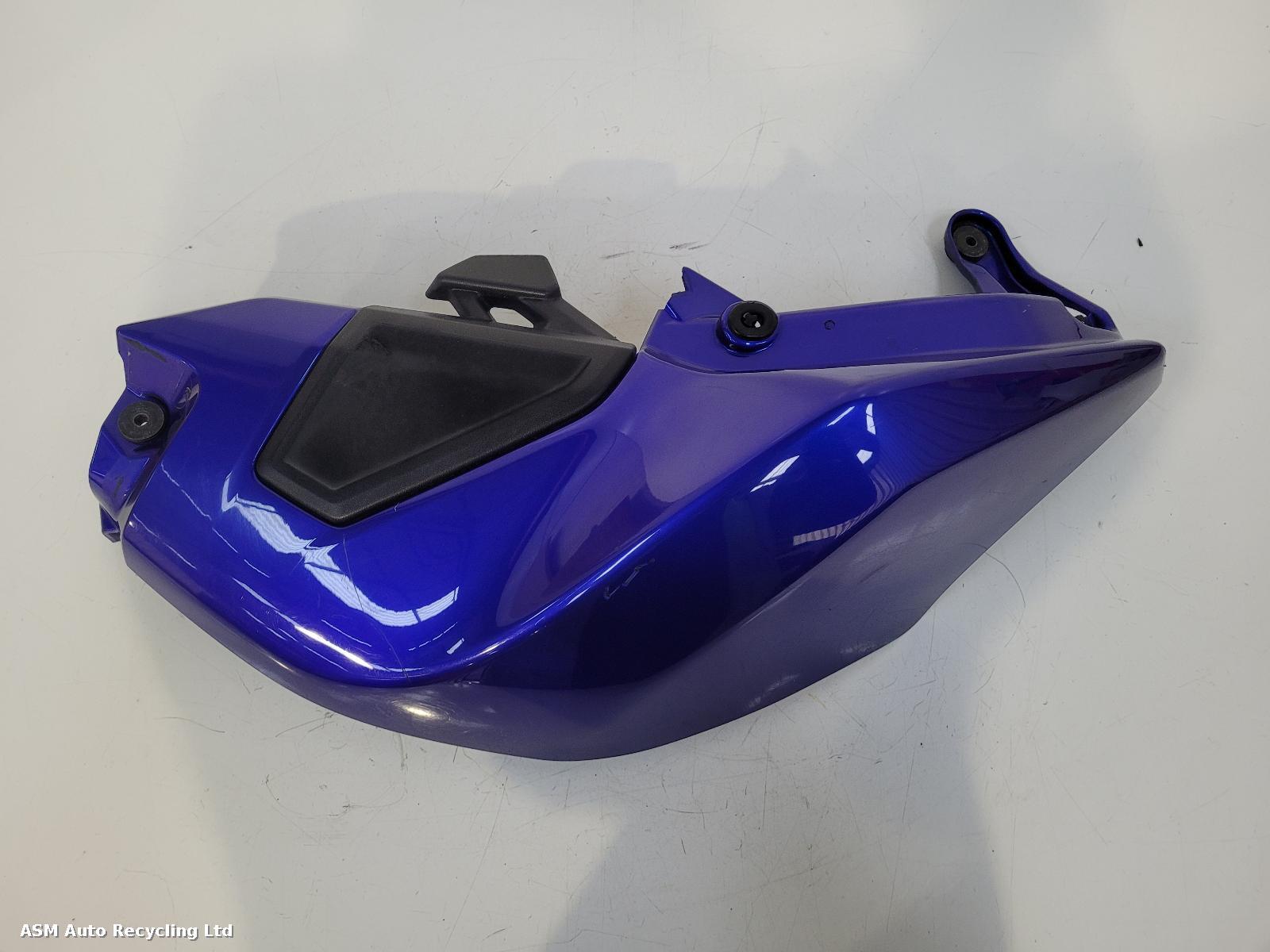 View Auto part Tank Trim Yamaha Tracer 700 2017