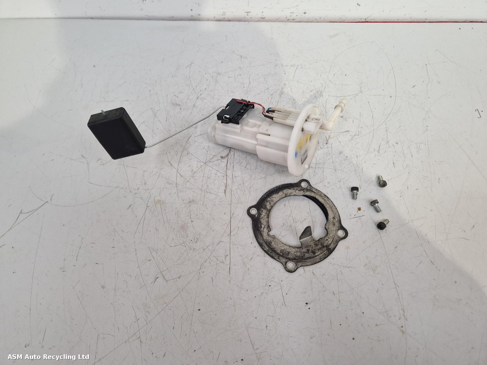 View Auto part Fuel Pump Yamaha Tracer 700 2017