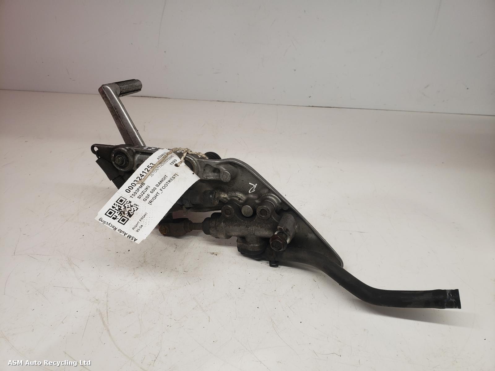 View Auto part Right Footrest Suzuki Gsf 600 Bandit 1999