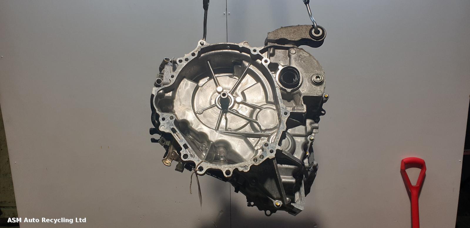View Auto part Gearbox Toyota Yaris Cross 2023