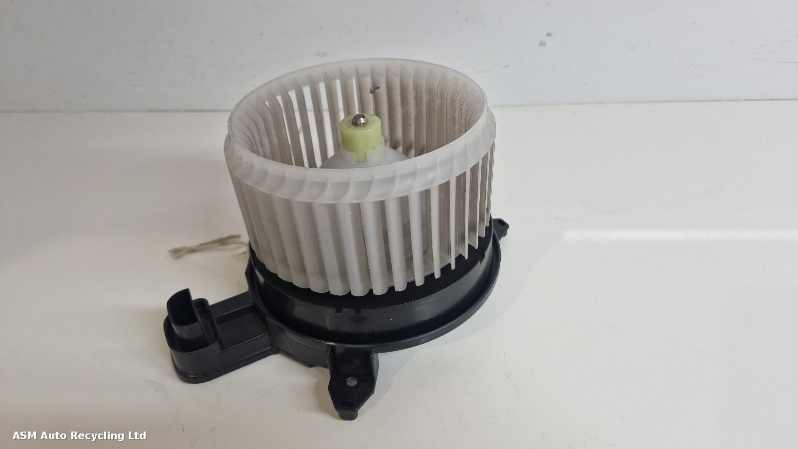 View Auto part Heater Motor/Assembly Toyota Yaris Cross 2023