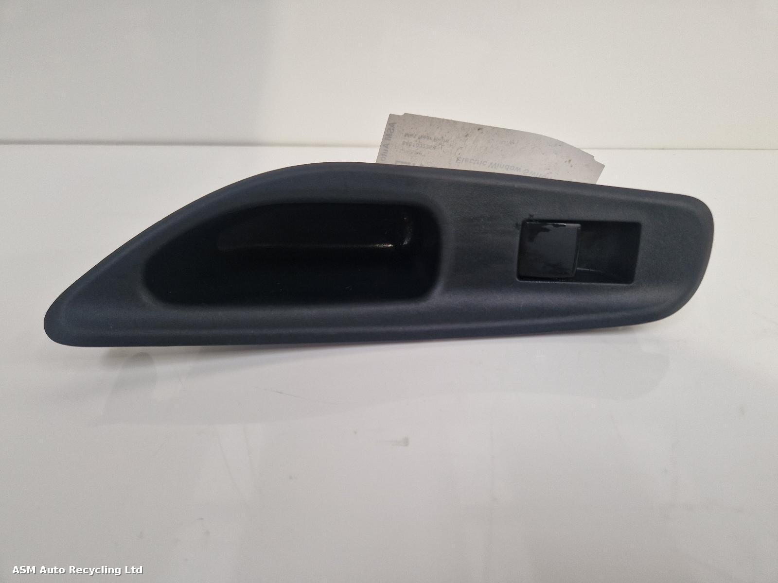 View Auto part Elect. Window Switch Toyota Yaris Cross 2023