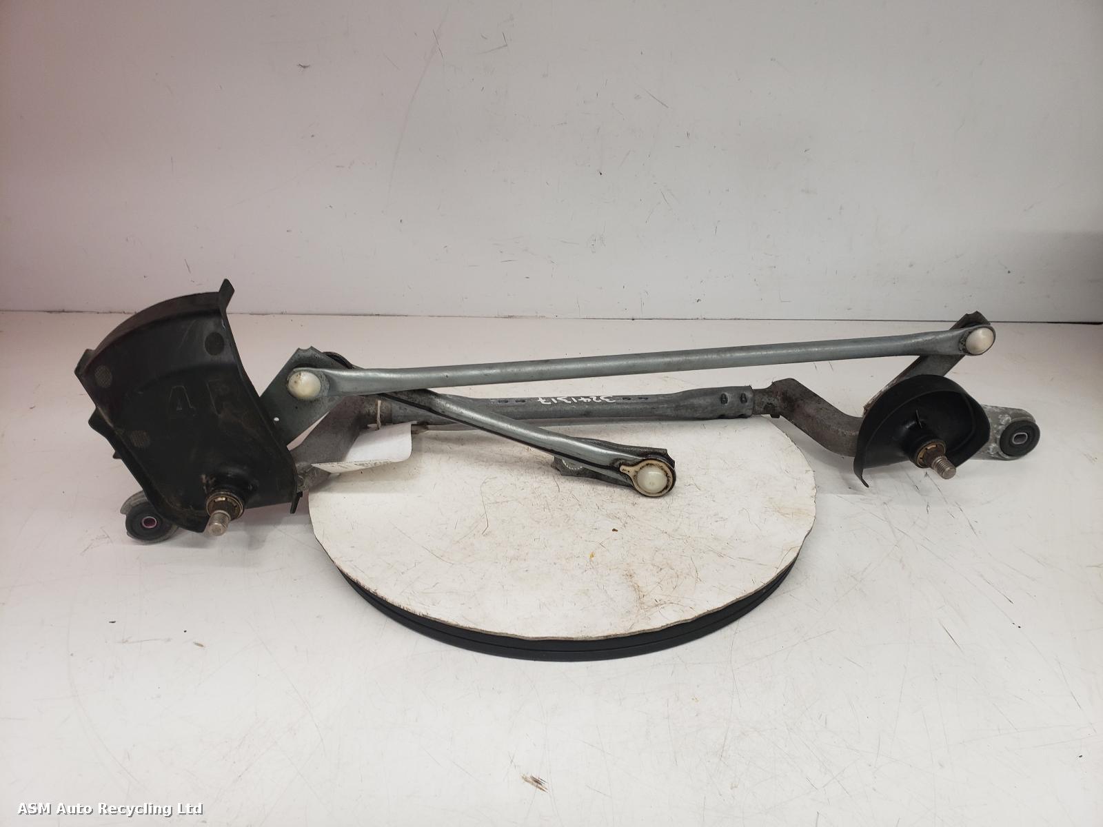 View Auto part Wiper Linkage Toyota Yaris Cross 2023